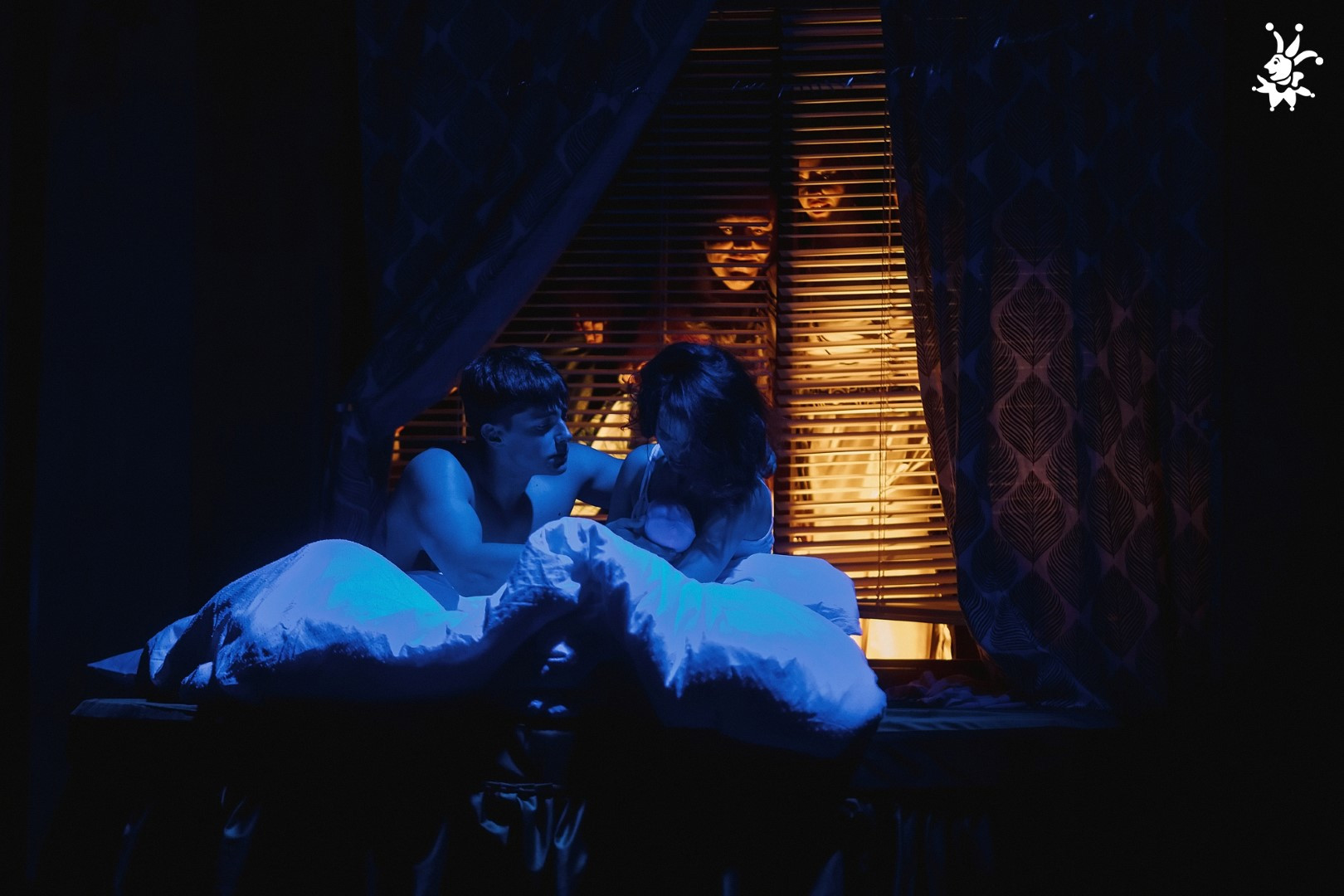 Posli pod krinko (Shady Business)