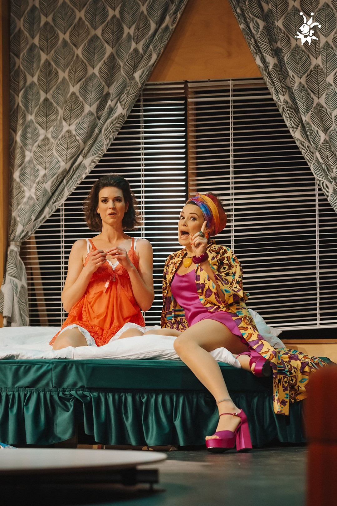 Posli pod krinko (Shady Business)