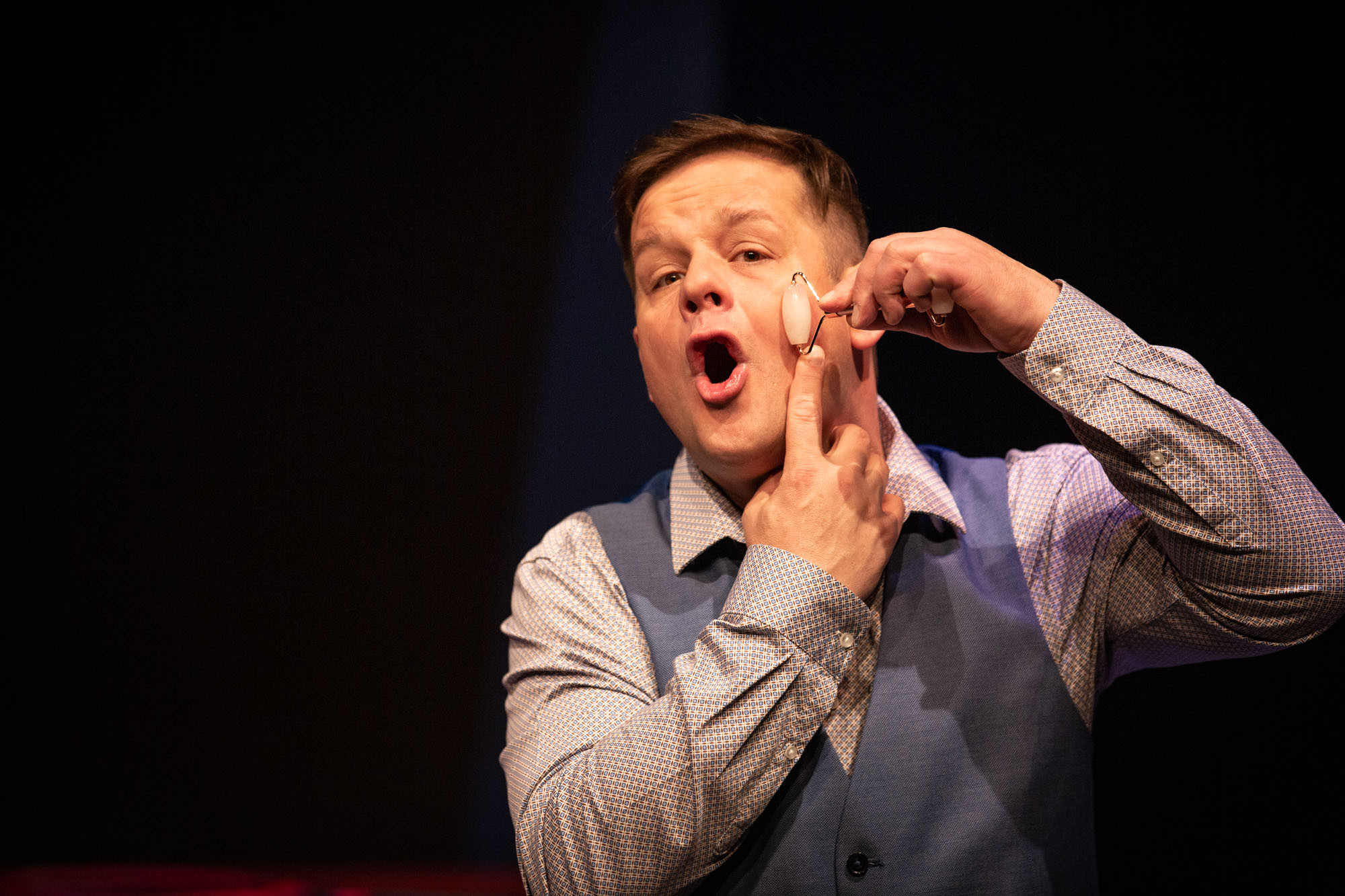 Prebrisane male laži