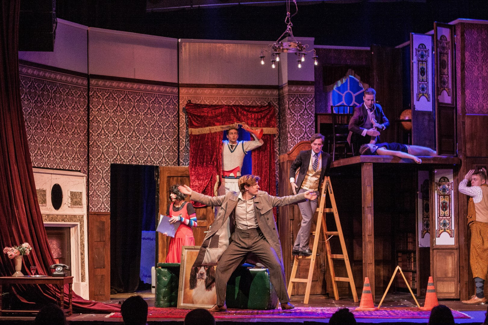 Predstava, ki gre narobe