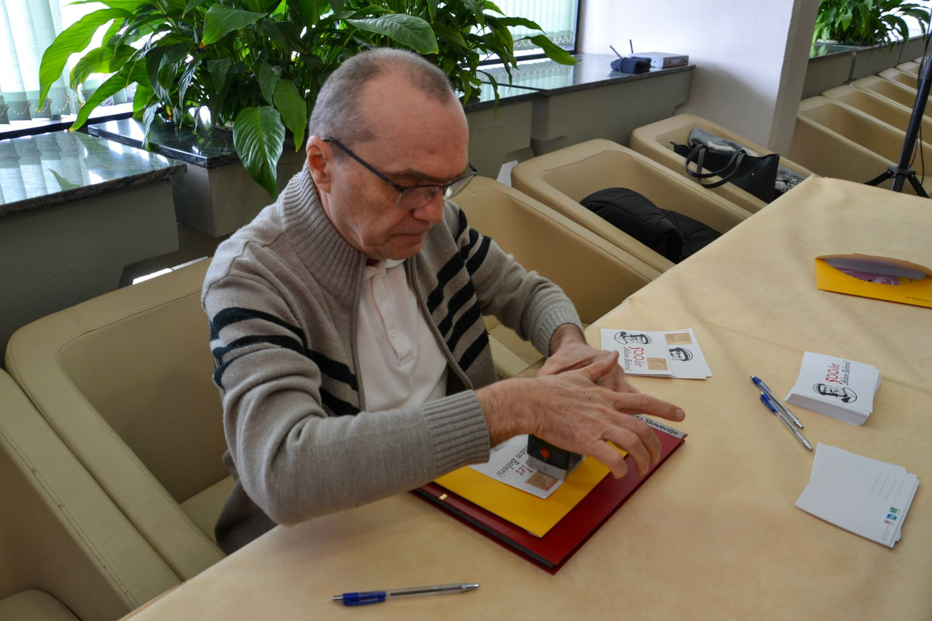 Predstavitev poštne znamke - 500. obletnica rojstva Adama Bohoriča