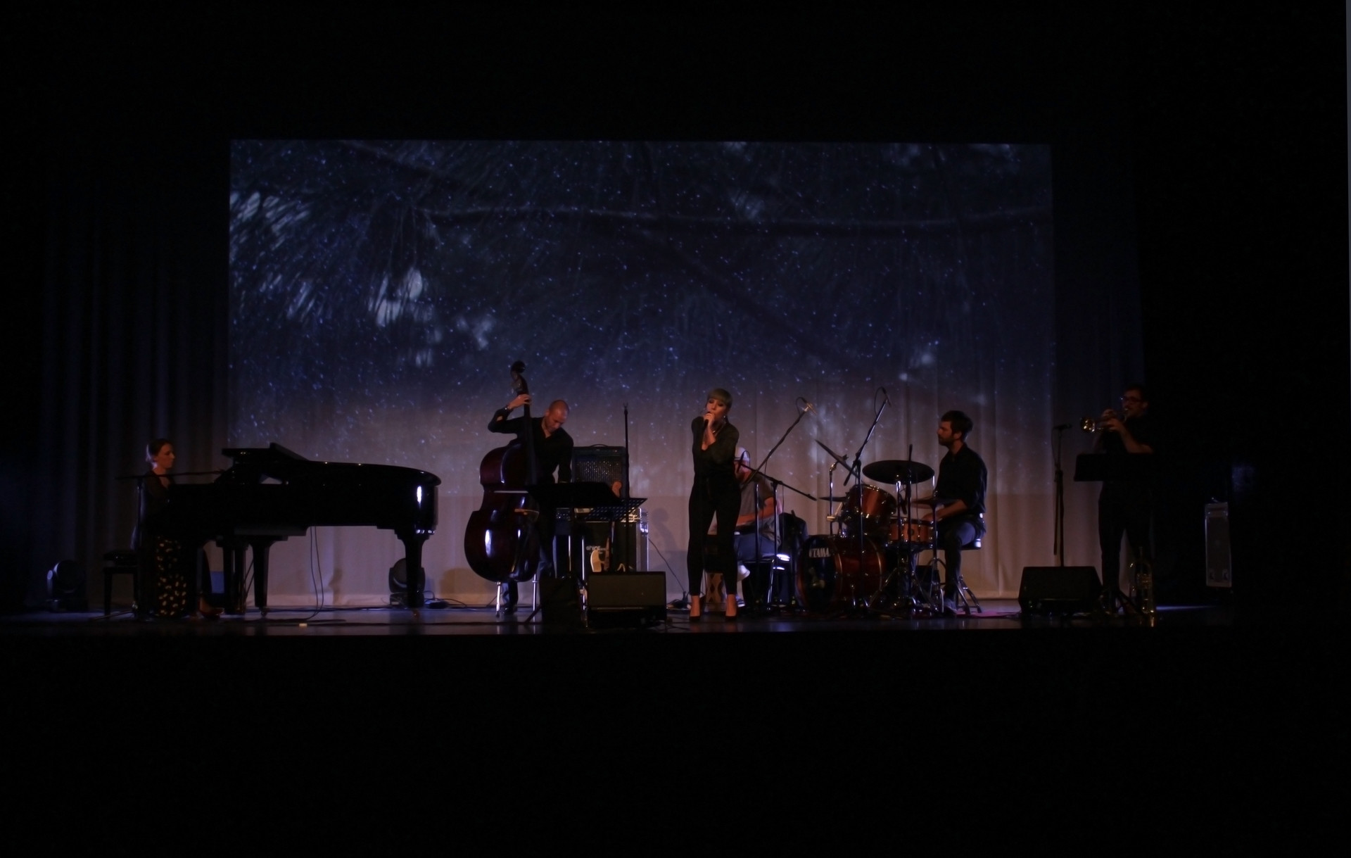 Romanca ft. Nina Kraljić