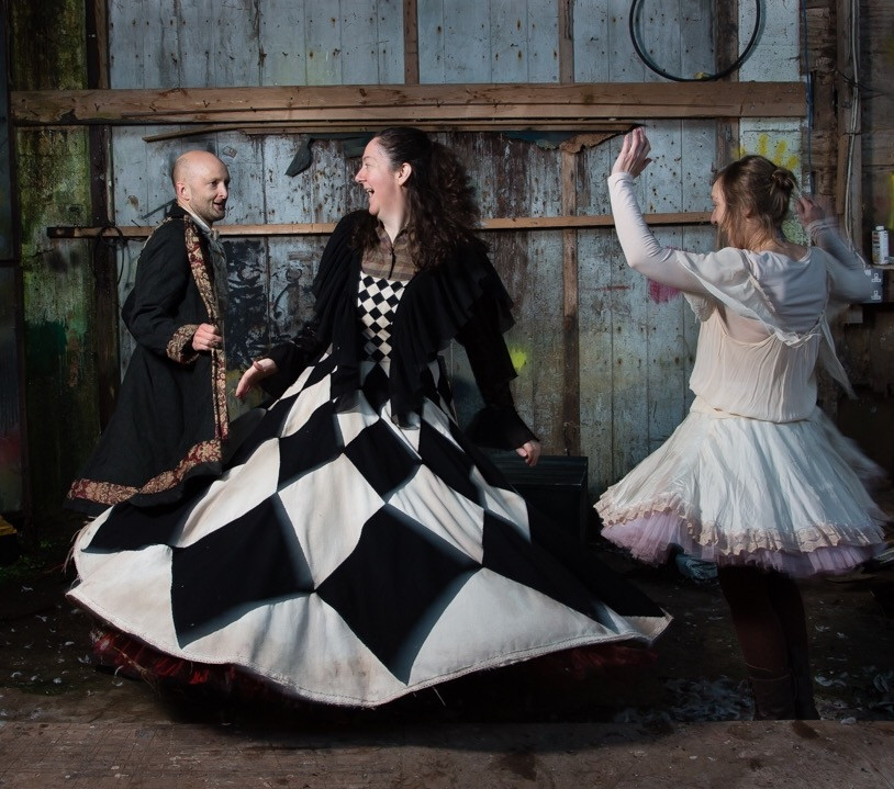 Turas Theatre Collective: Preživeli