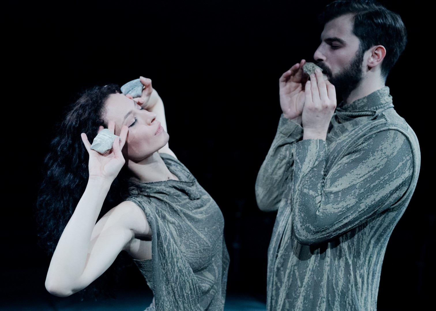 Urška Centa in Domen Novak: TAM, V VRTU