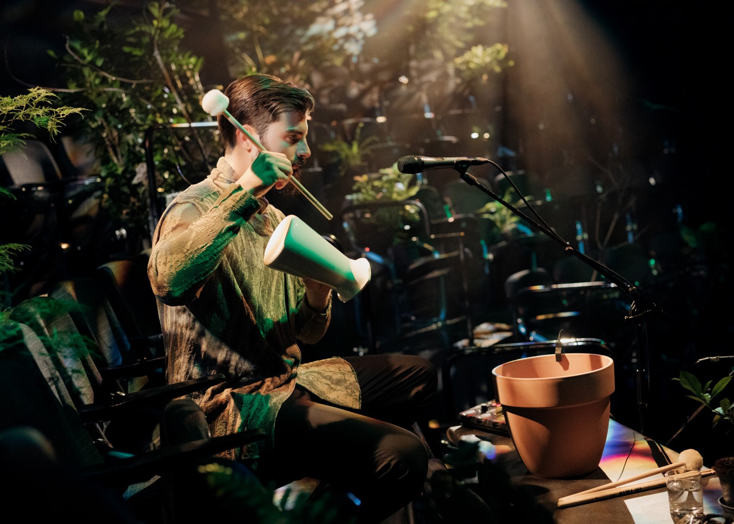 Urška Centa in Domen Novak: TAM, V VRTU