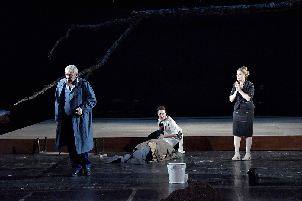 V iskanju izgubljenega jezika