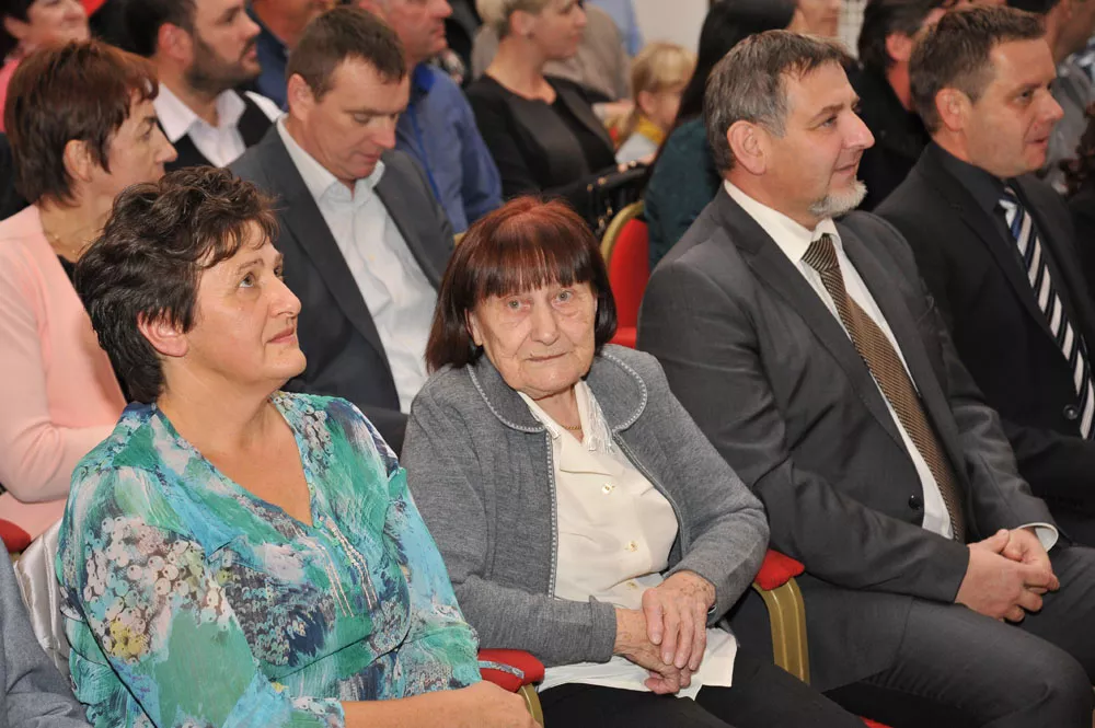 60 let organizirane komunalne dejavnosti