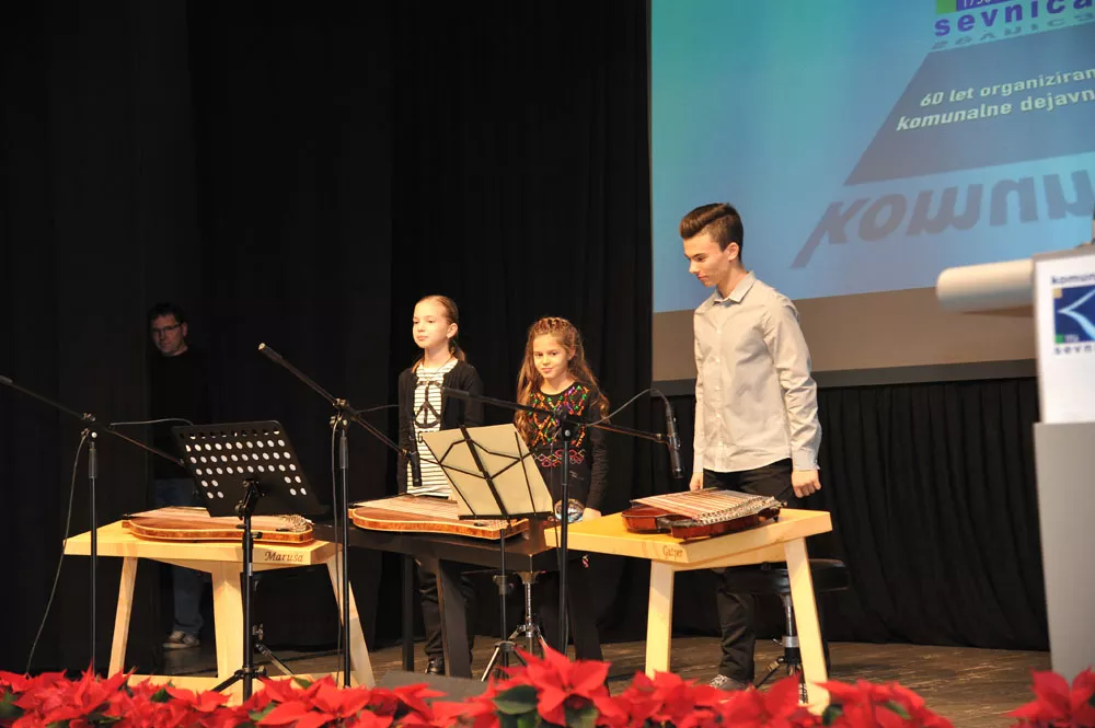 60 let organizirane komunalne dejavnosti