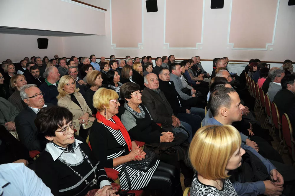 60 let organizirane komunalne dejavnosti