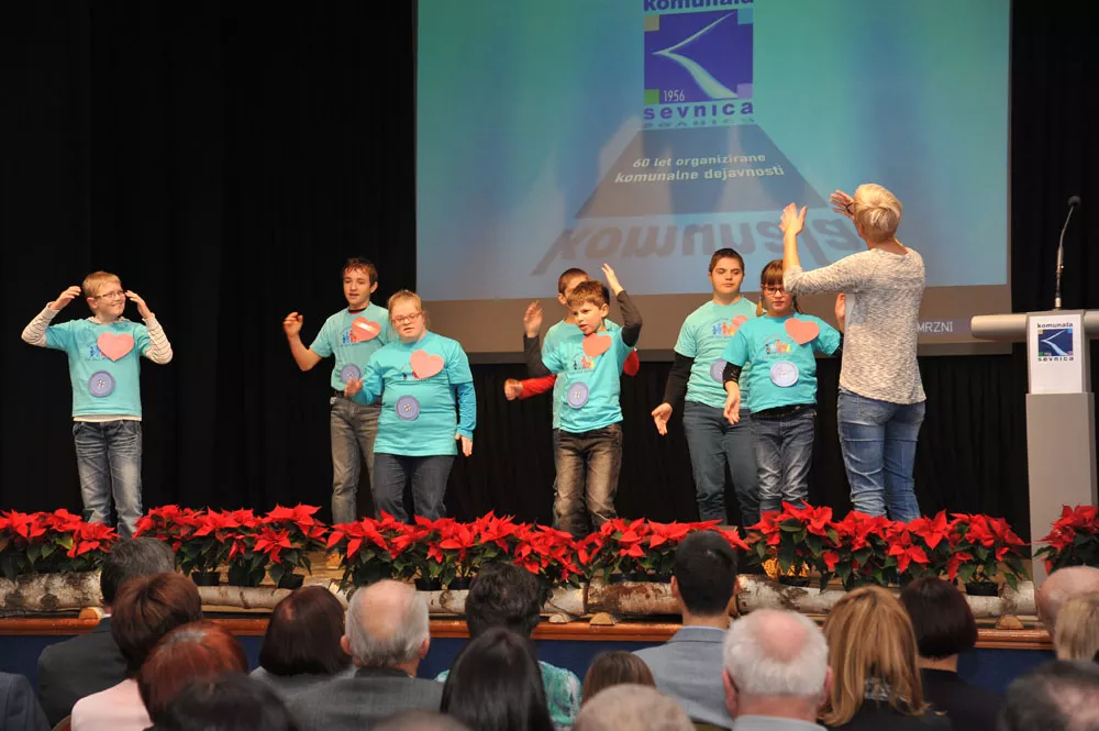 60 let organizirane komunalne dejavnosti