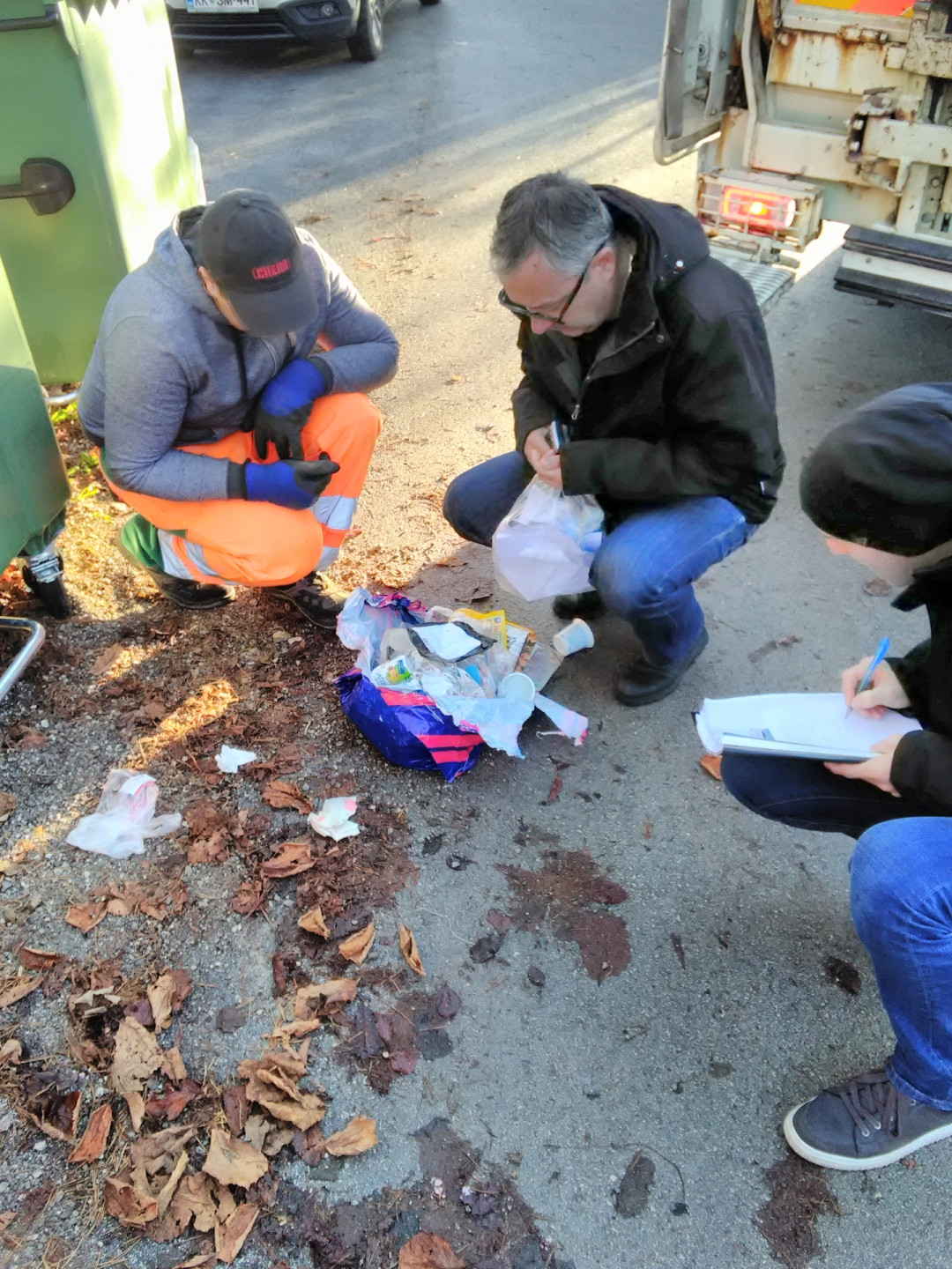 Kontrola odloženih odpadkov vedno znova pokaže napačno ravnanje z odpadki.