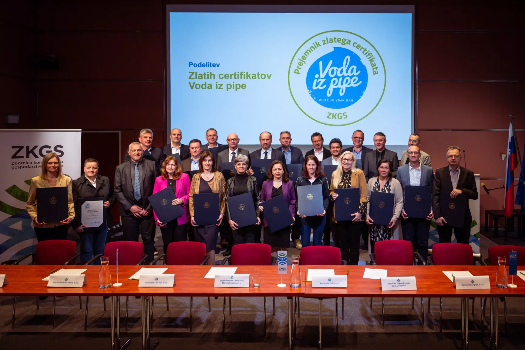 Prvo srečanje prejemnikov certifikata, 19.4 (34)