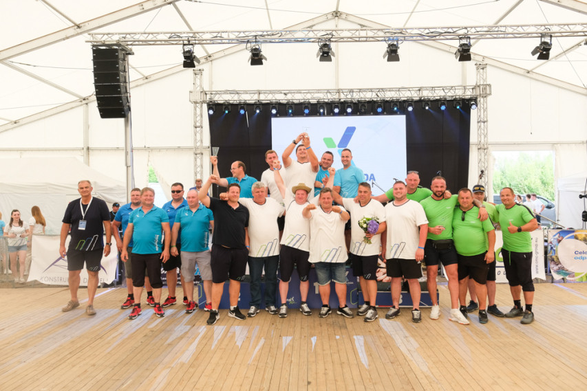 Uspešni nastop zaposlenih na komunalnih igrah v Krškem