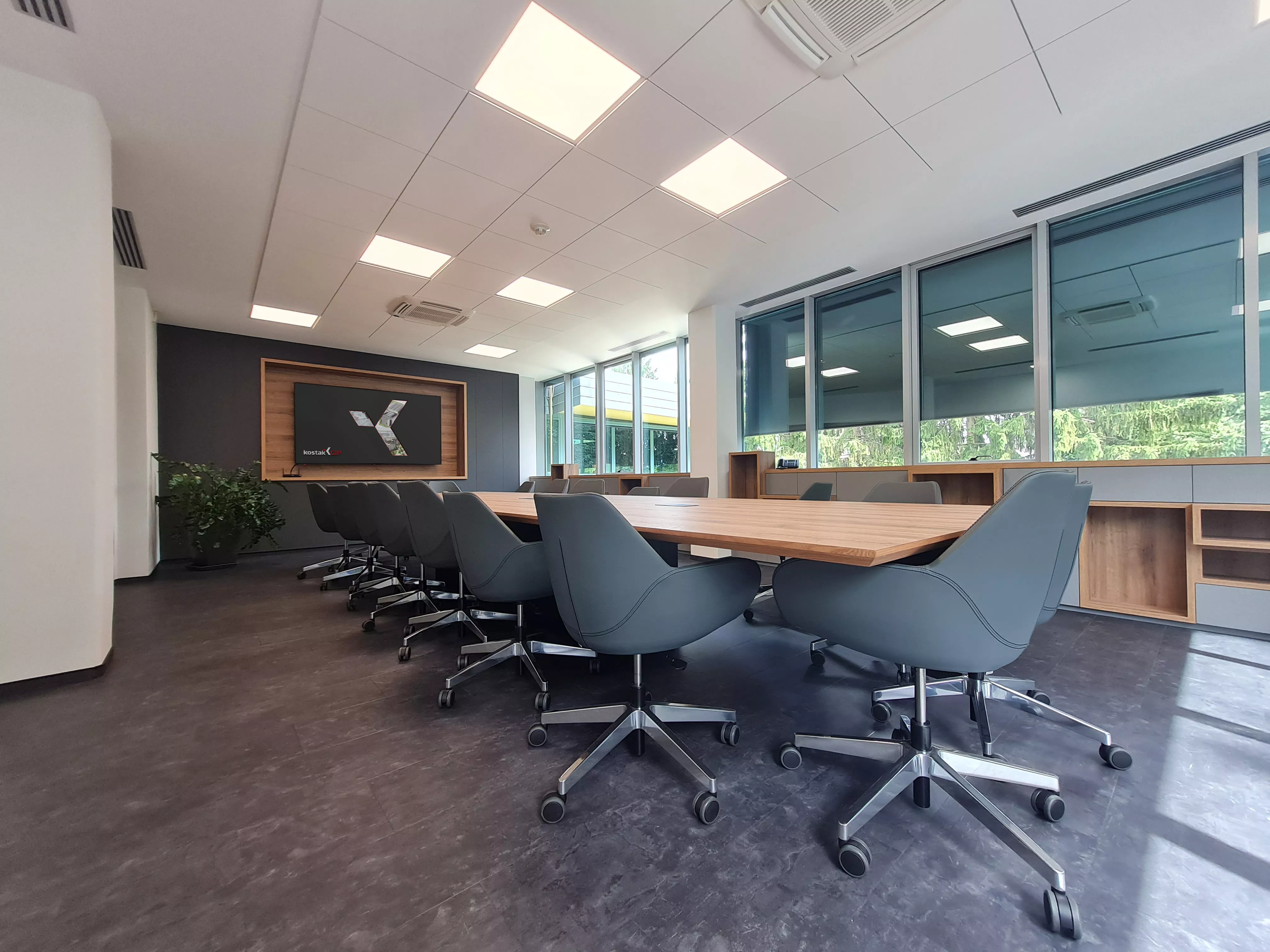 Osrednja sejna soba Kostak, d. d.