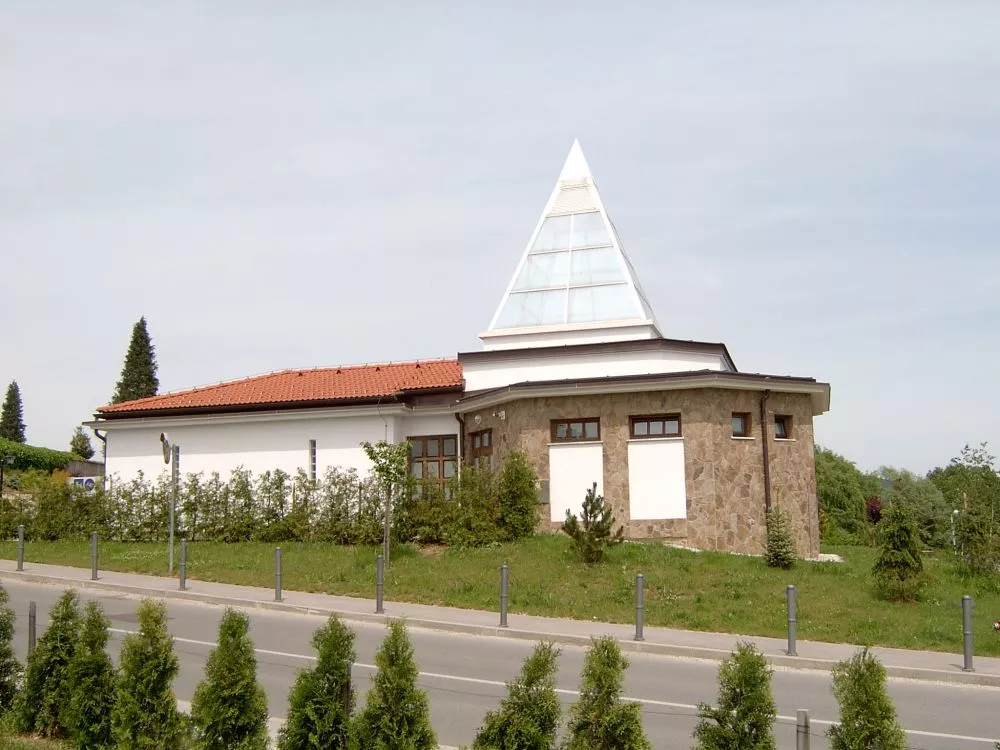 Poslovilni objekt Leskovec