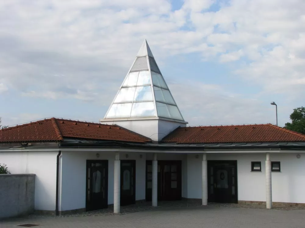 Poslovilni objekt Leskovec