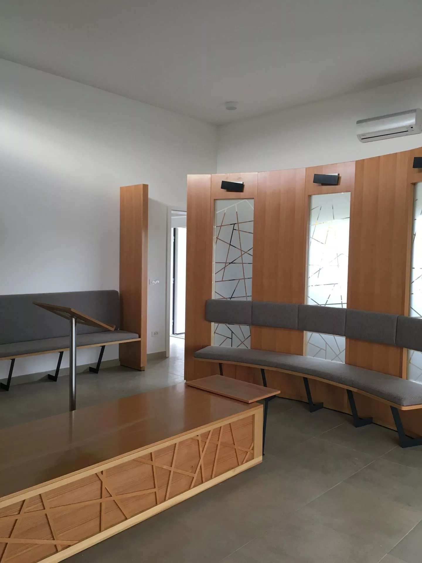 Poslovilni objekt v Šmarjeti, Šmarješke toplice