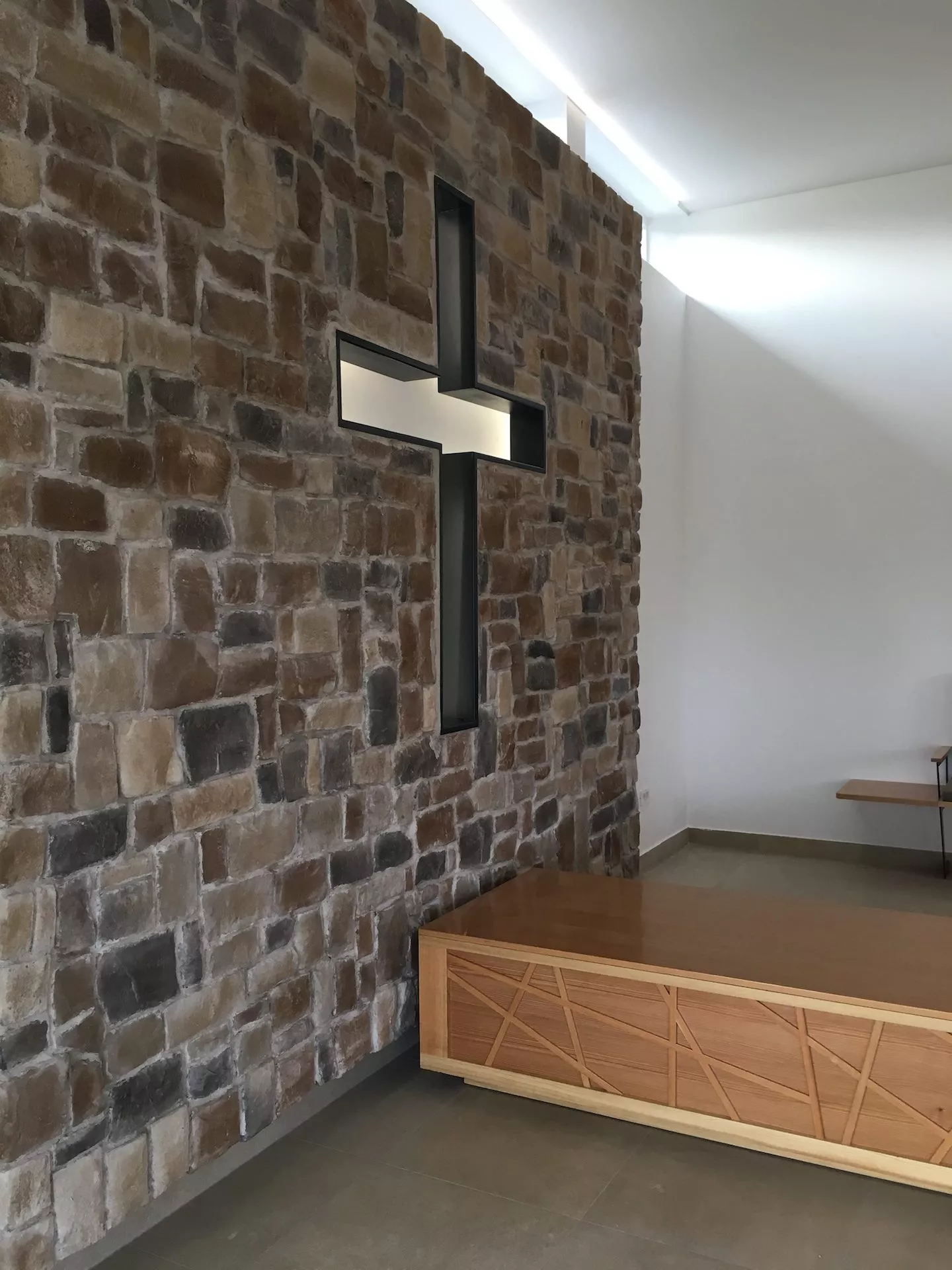 Poslovilni objekt v Šmarjeti, Šmarješke toplice