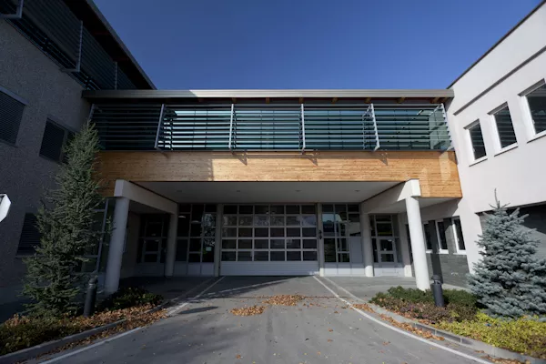 Poslovni objekt I.H.S.