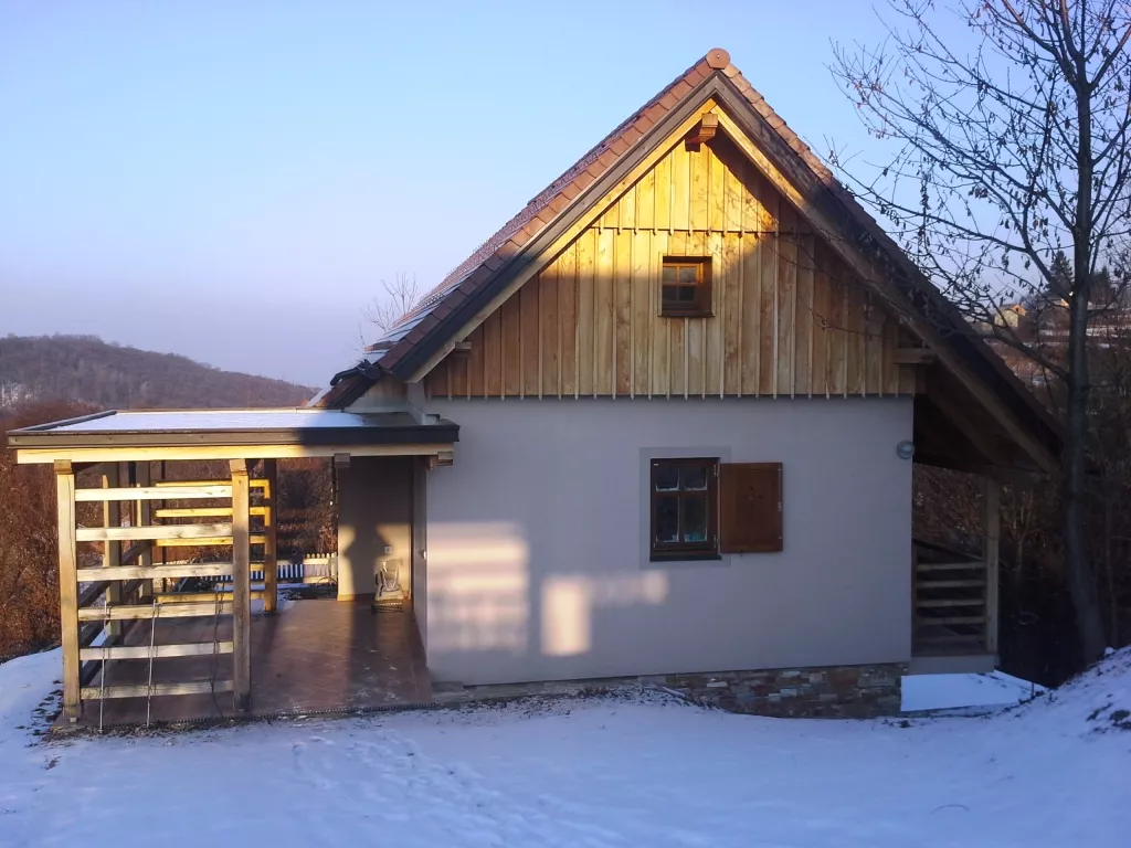 Stanovanjski objekt J