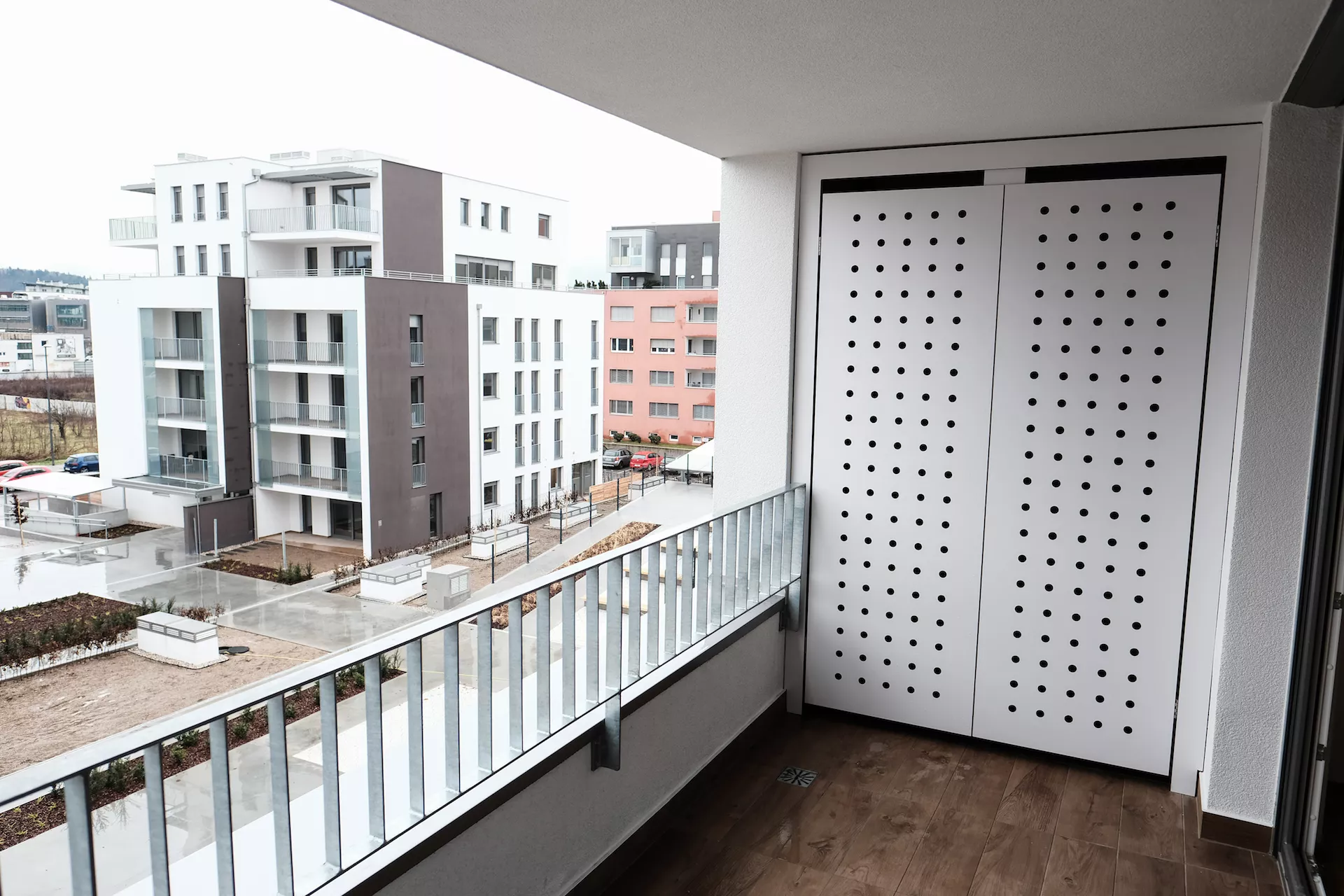 Stanovanjsko-poslovni objekt Zelene Jarše