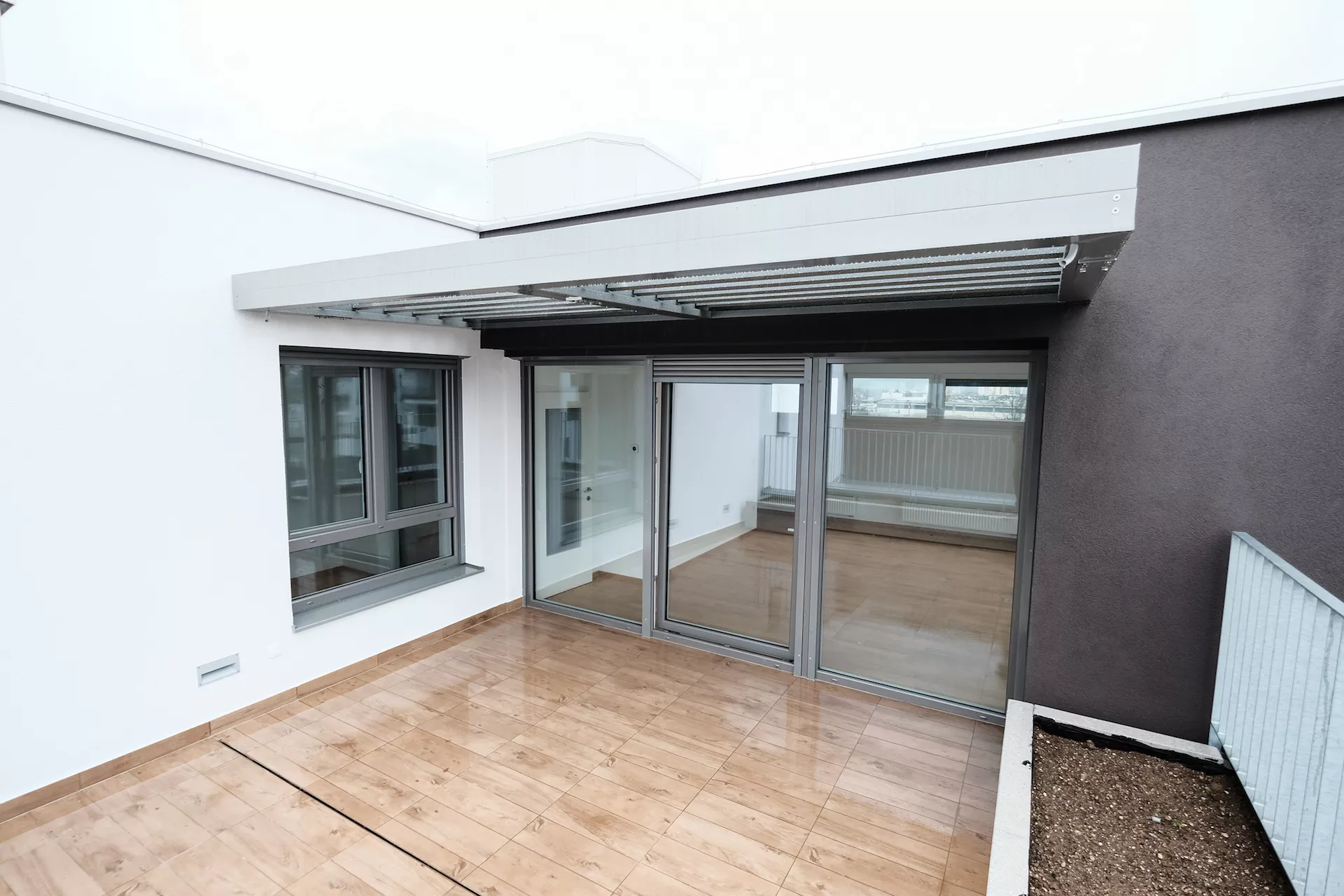 Stanovanjsko-poslovni objekt Zelene Jarše