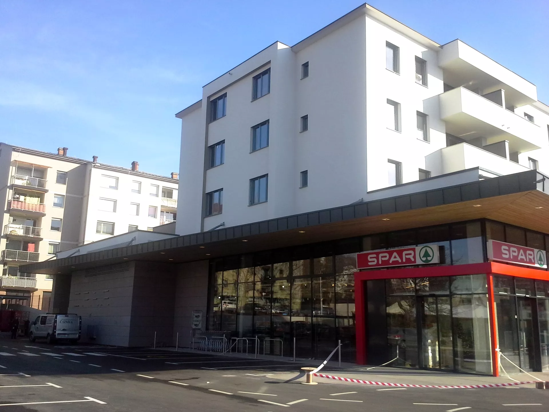 Trgovsko-stanovanjski objekt Videm