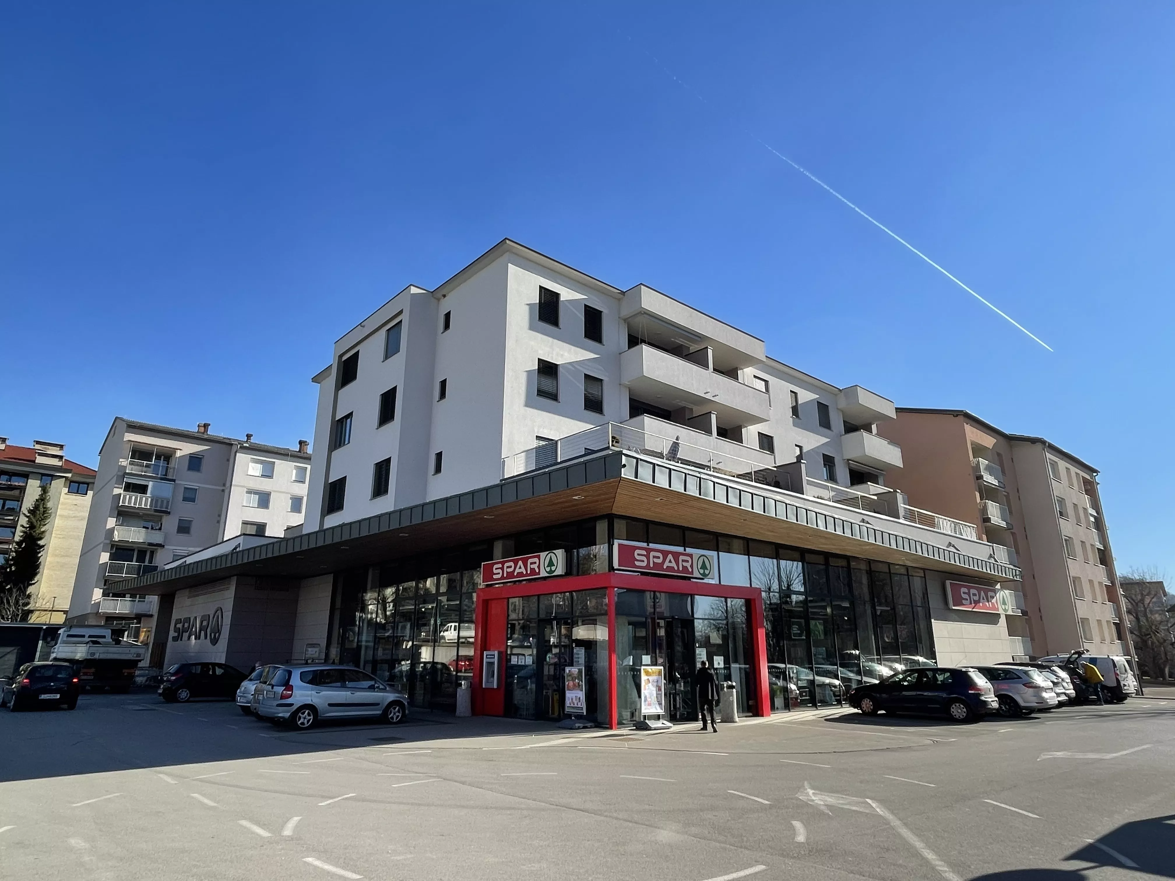 Trgovsko-stanovanjski objekt Videm