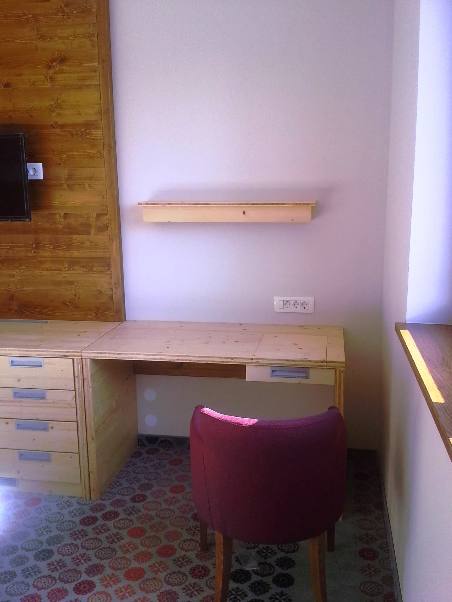 Večnamenski objekt Rogla