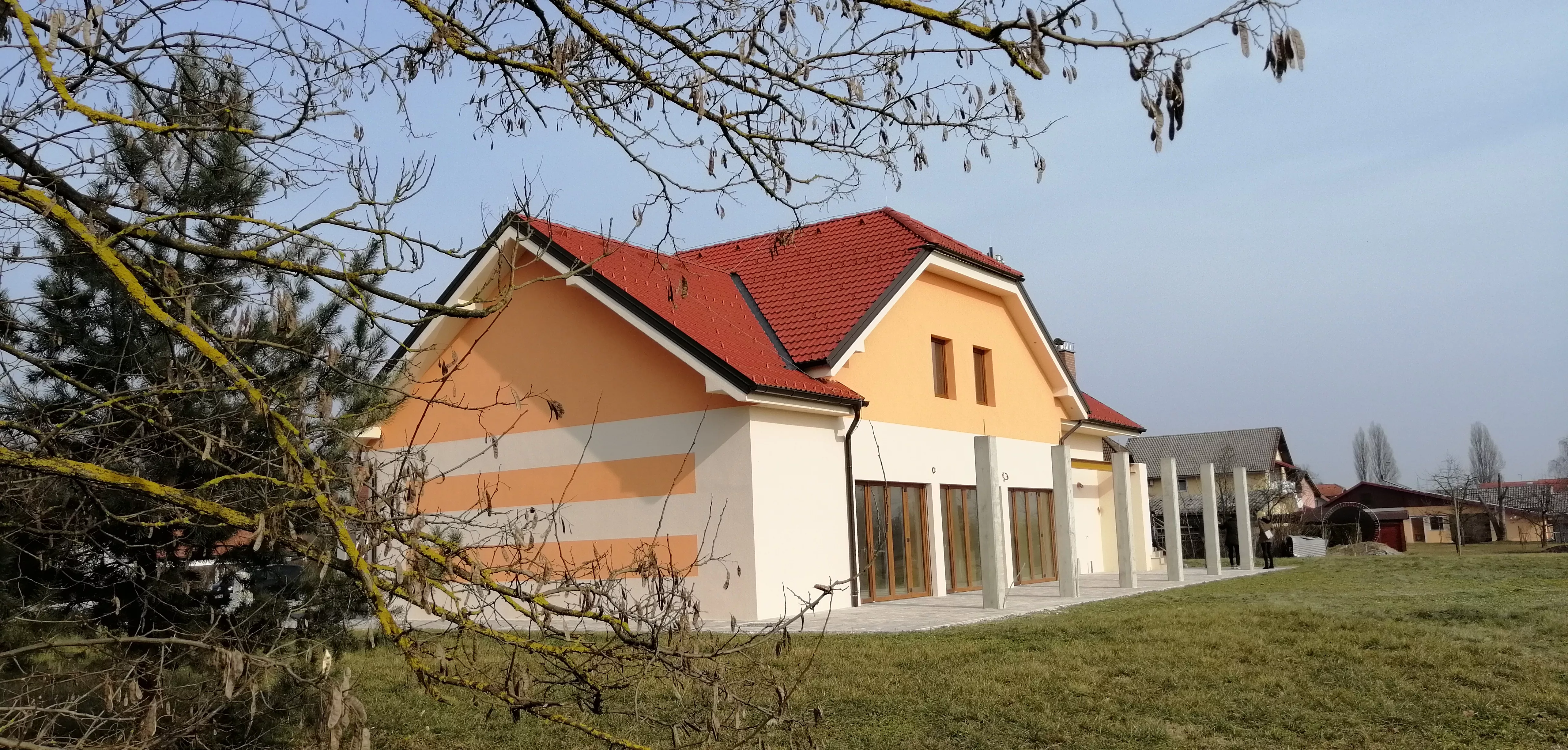 Večnamenski objekt Spodnji Stari Grad