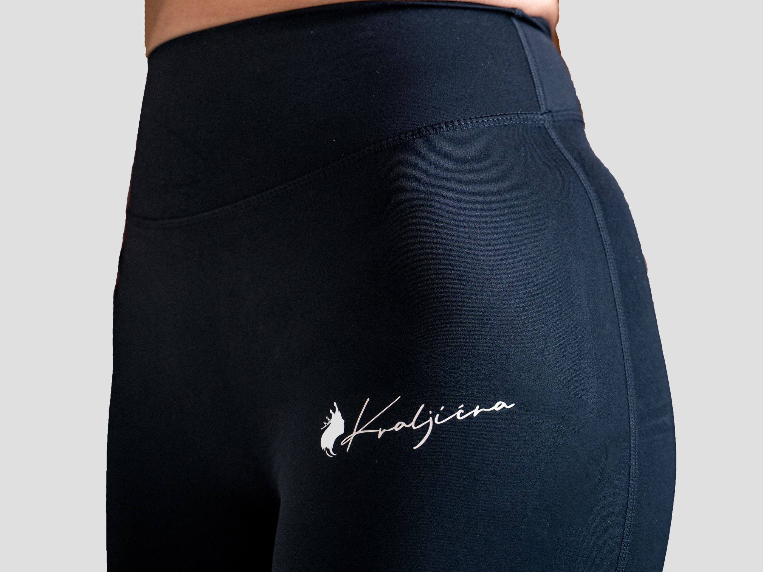 Majčka z zadrgo Veloria