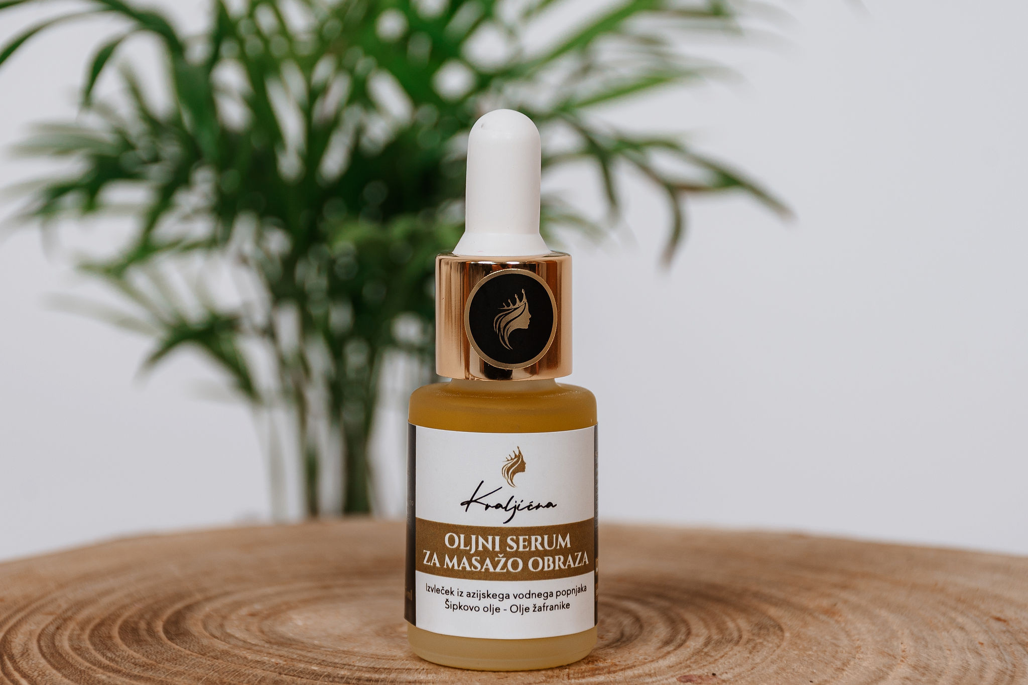 Oljni serum za masažo obraza