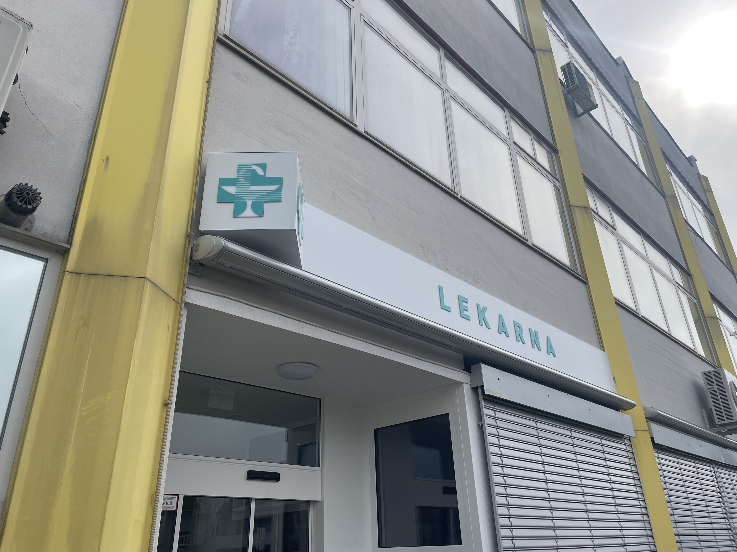 Lekarna Brežice - Trnje z novim Litesign napisom