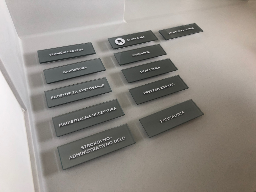 Označevalne tablice Glass Elegance