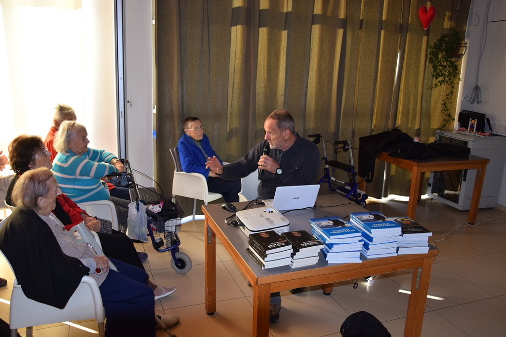 40 let soočanj s Himalajo