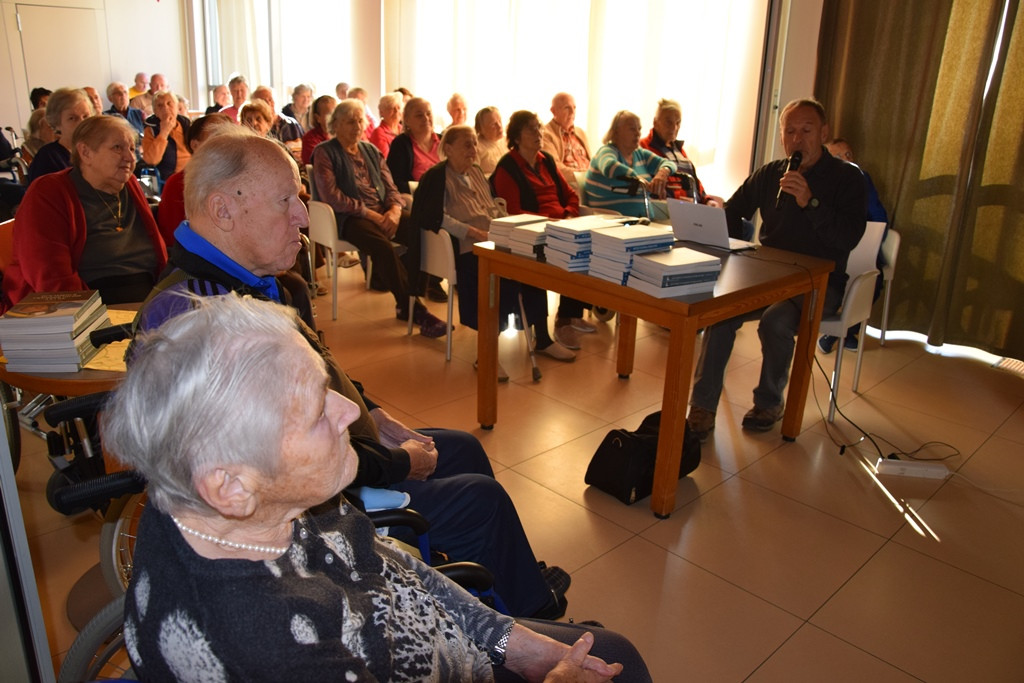 40 let soočanj s Himalajo