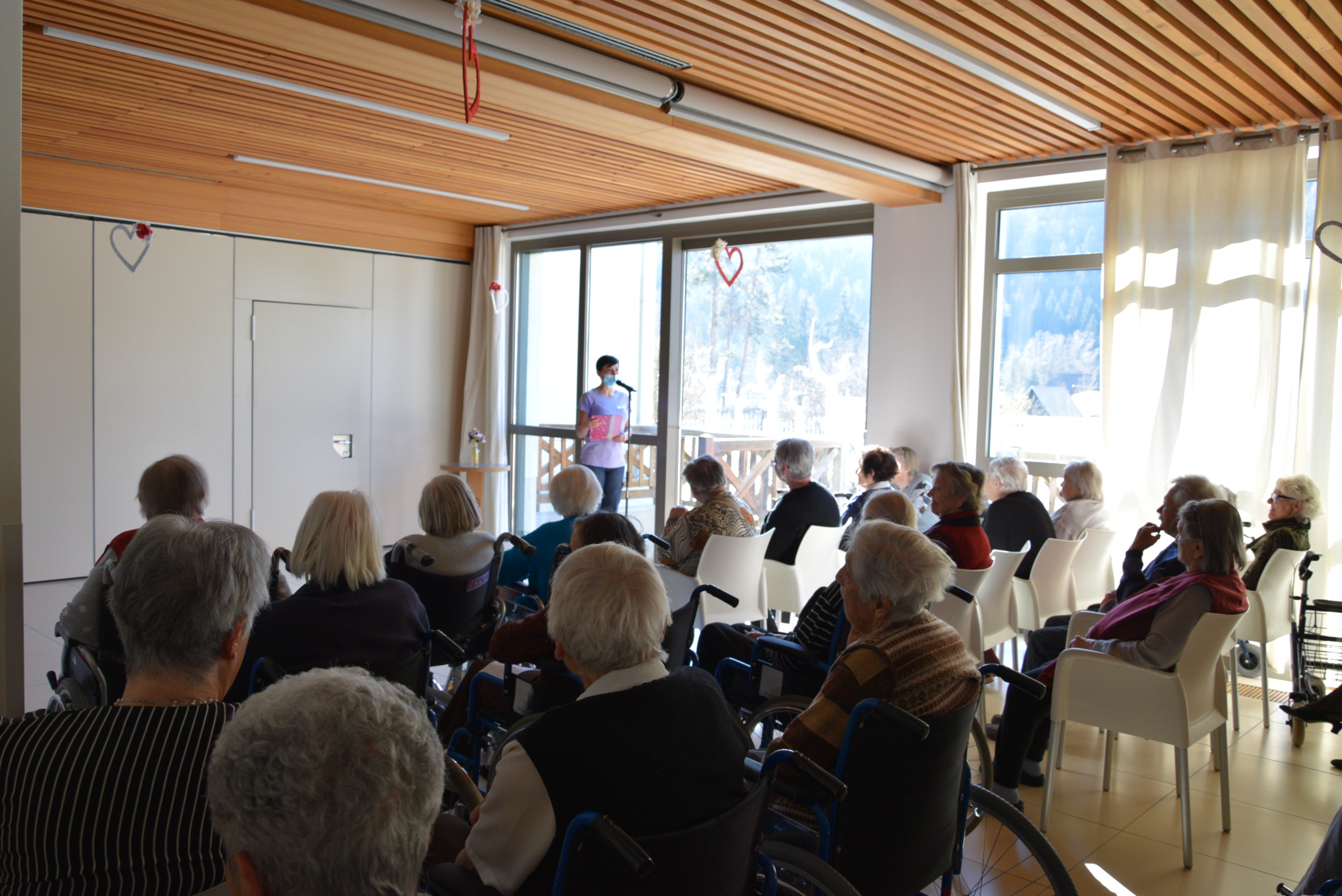 8. marec v domu Viharnik