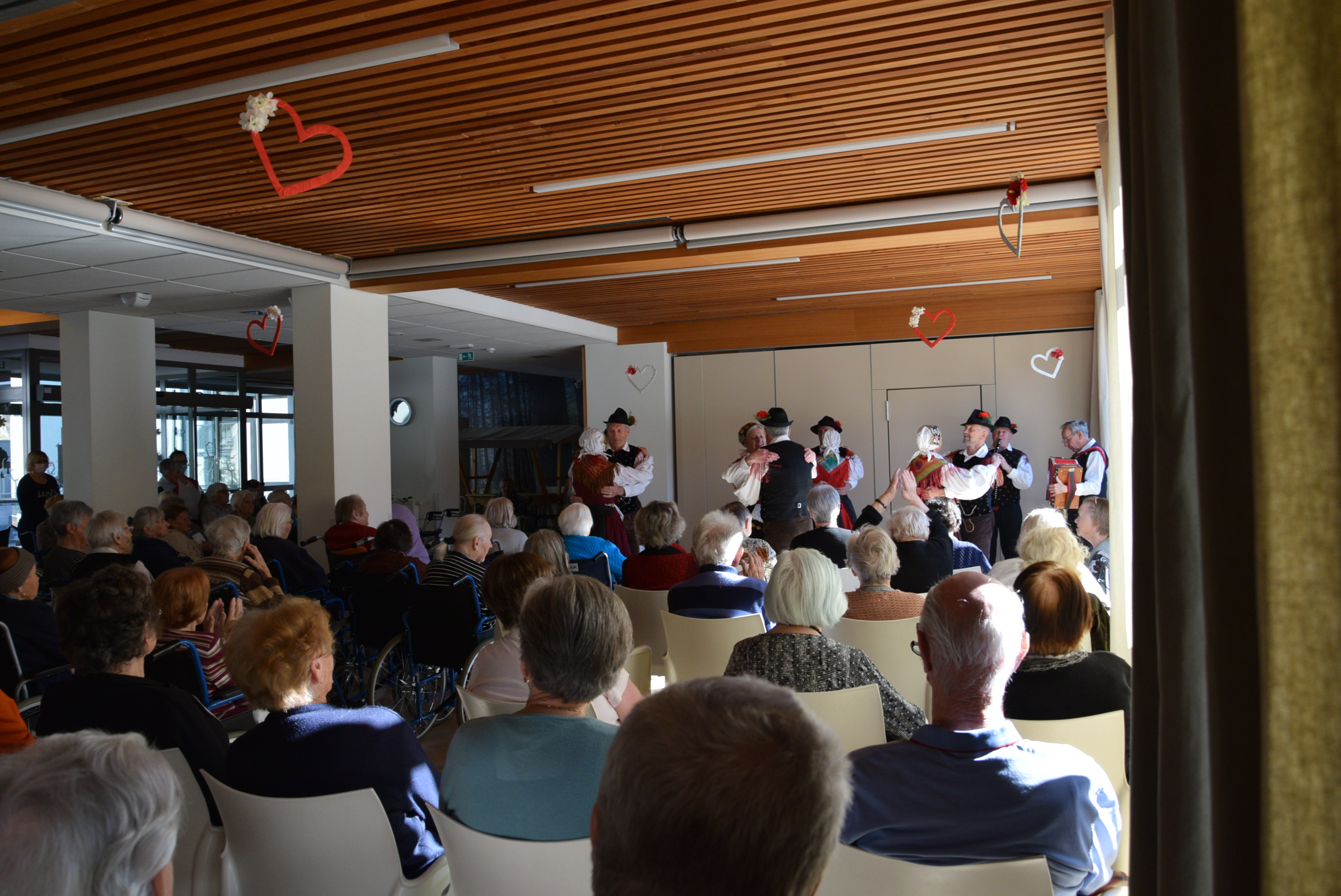 8. marec v domu Viharnik