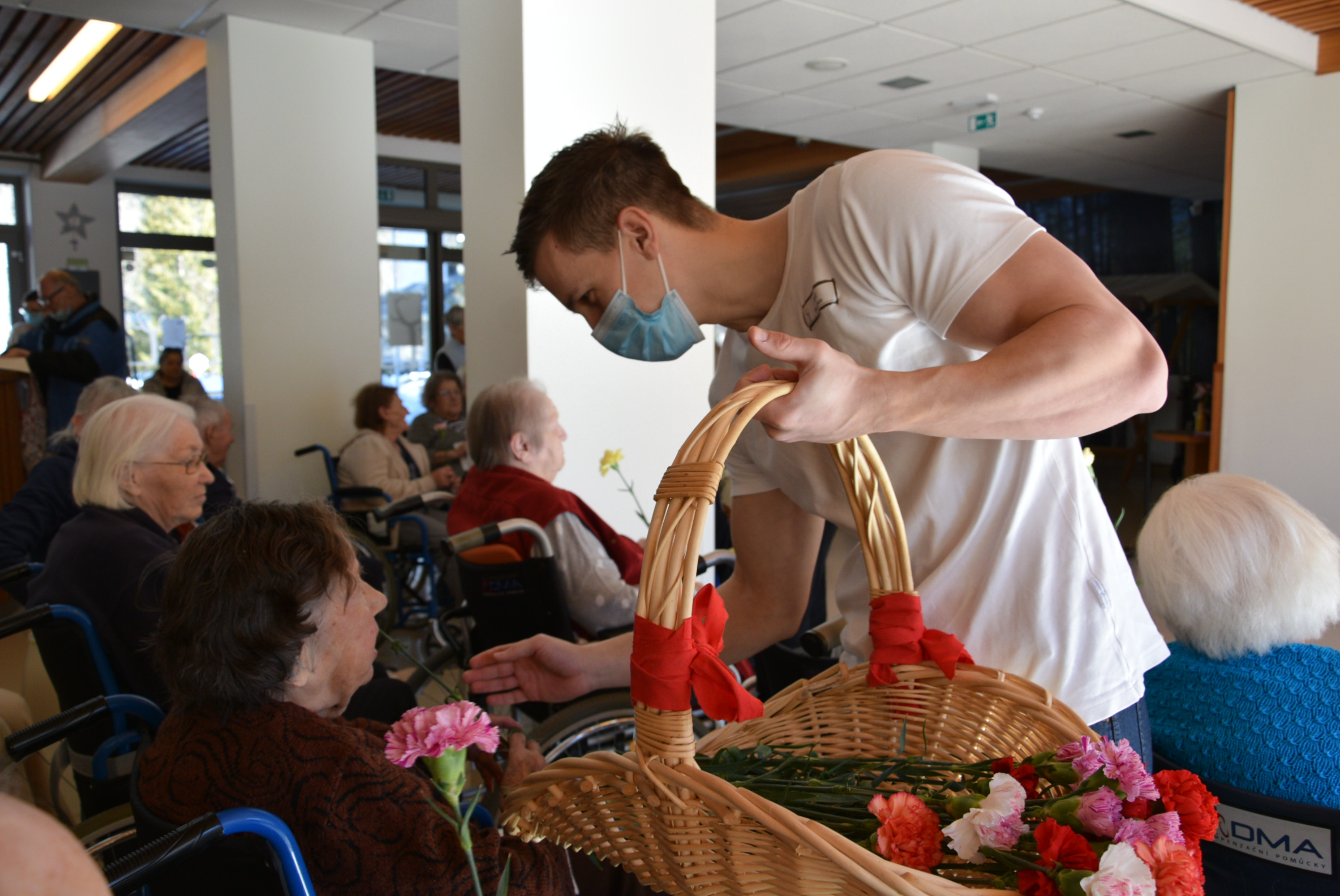 8. marec v domu Viharnik