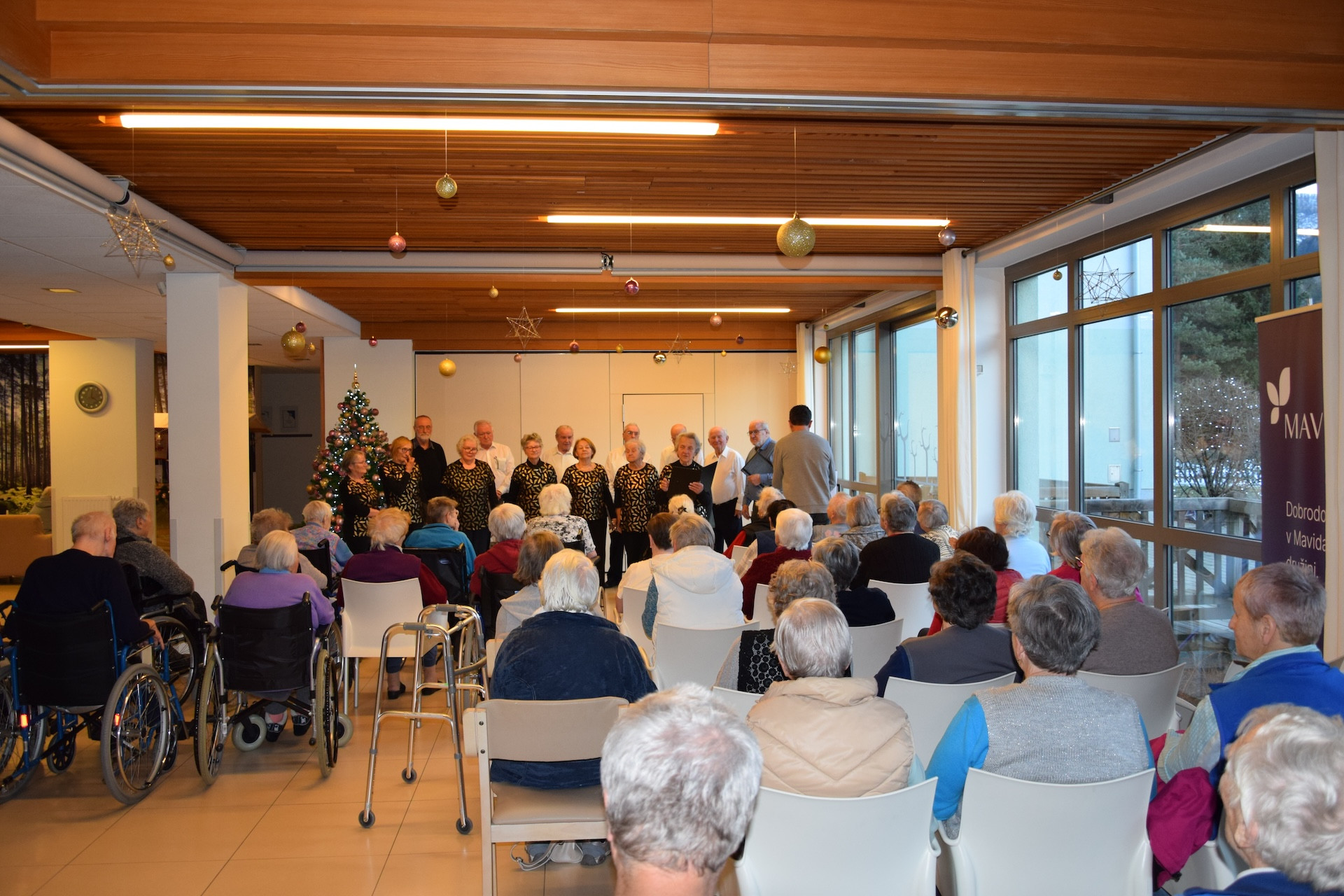 Božični koncert Odmev