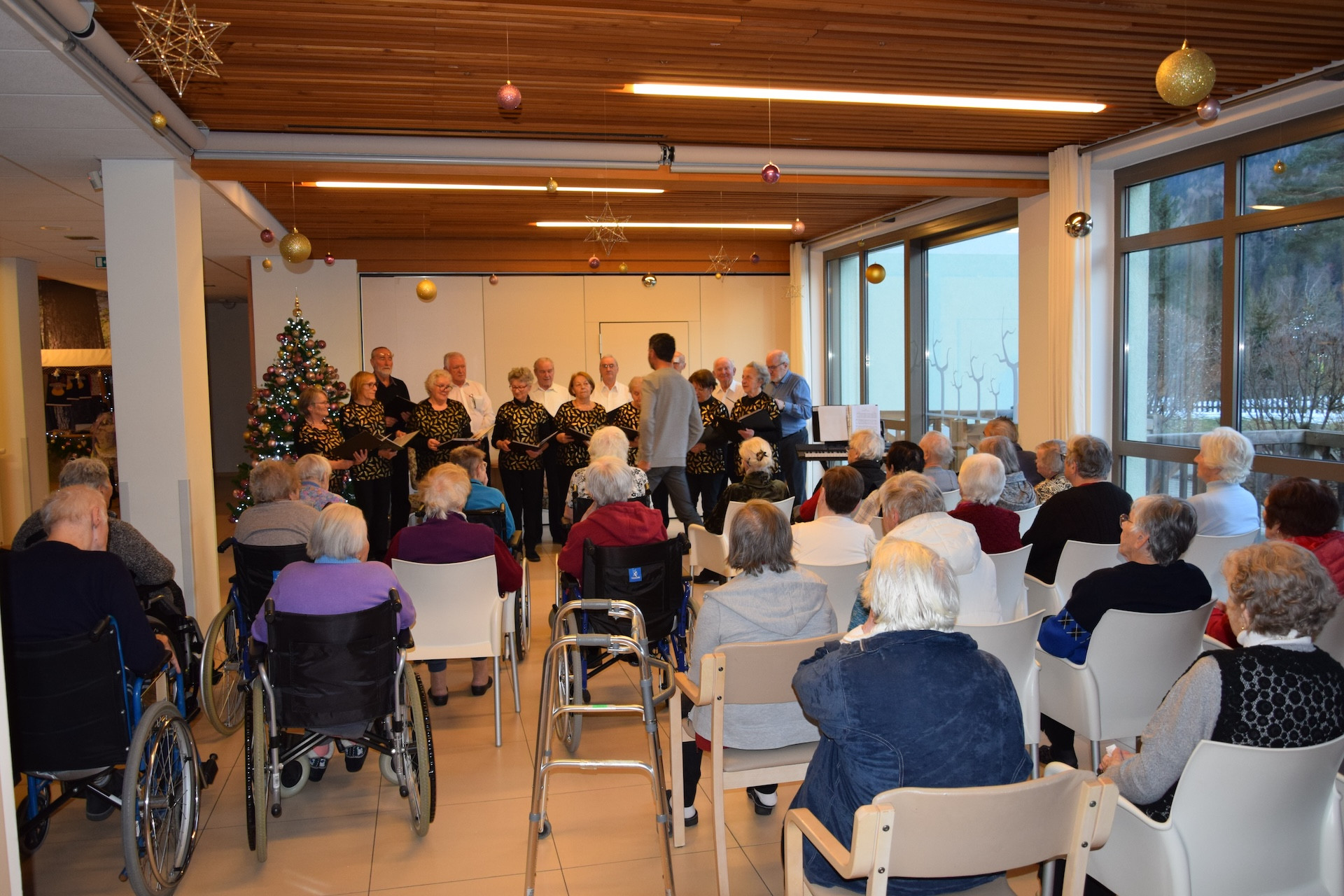 Božični koncert Odmev