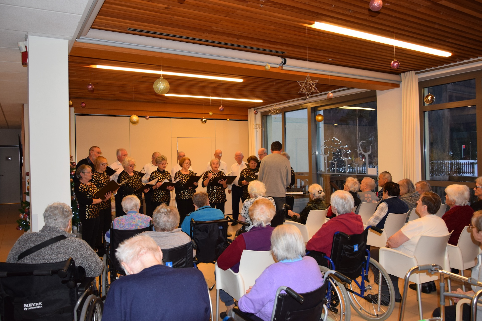 Božični koncert Odmev