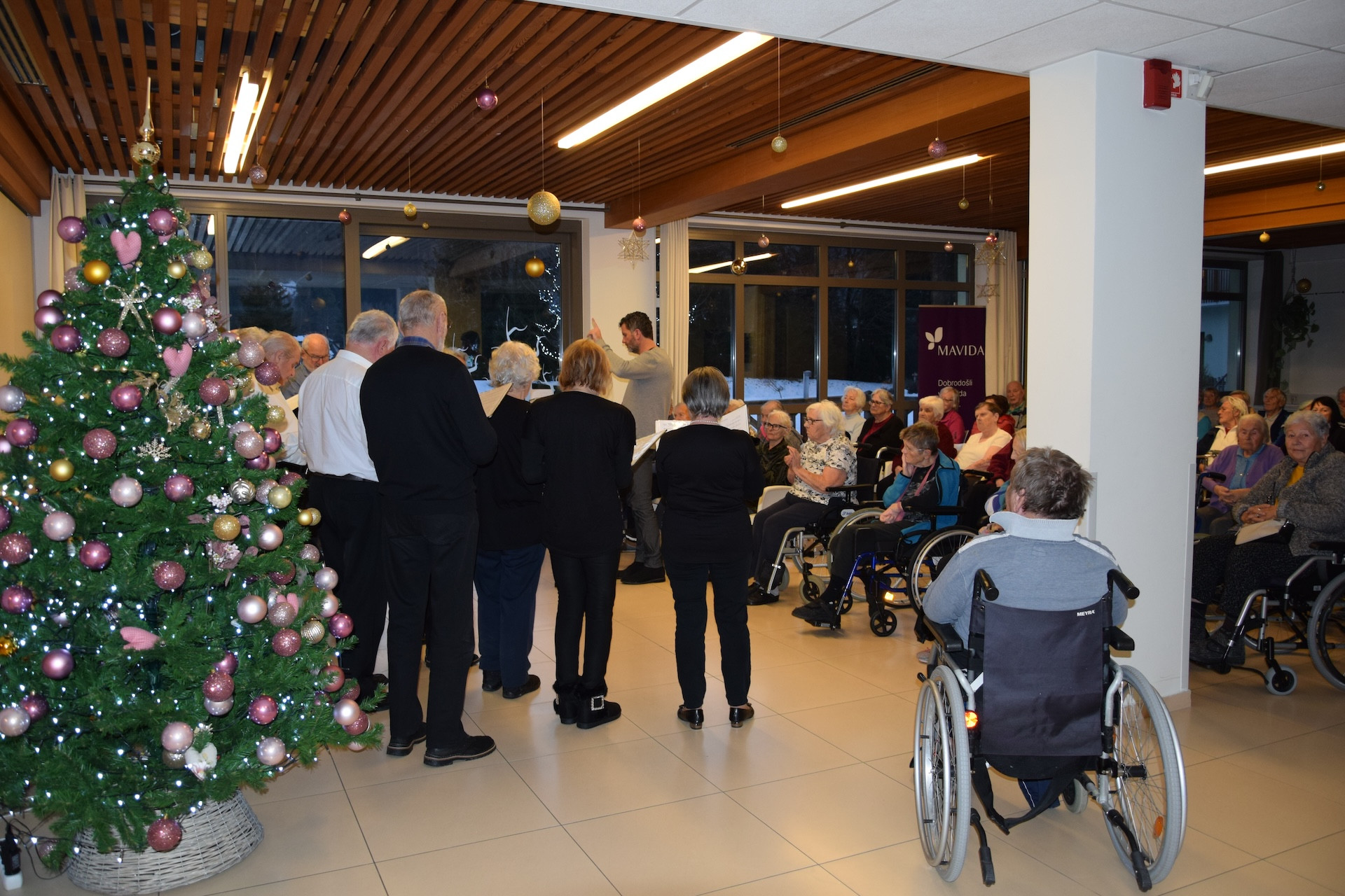 Božični koncert Odmev