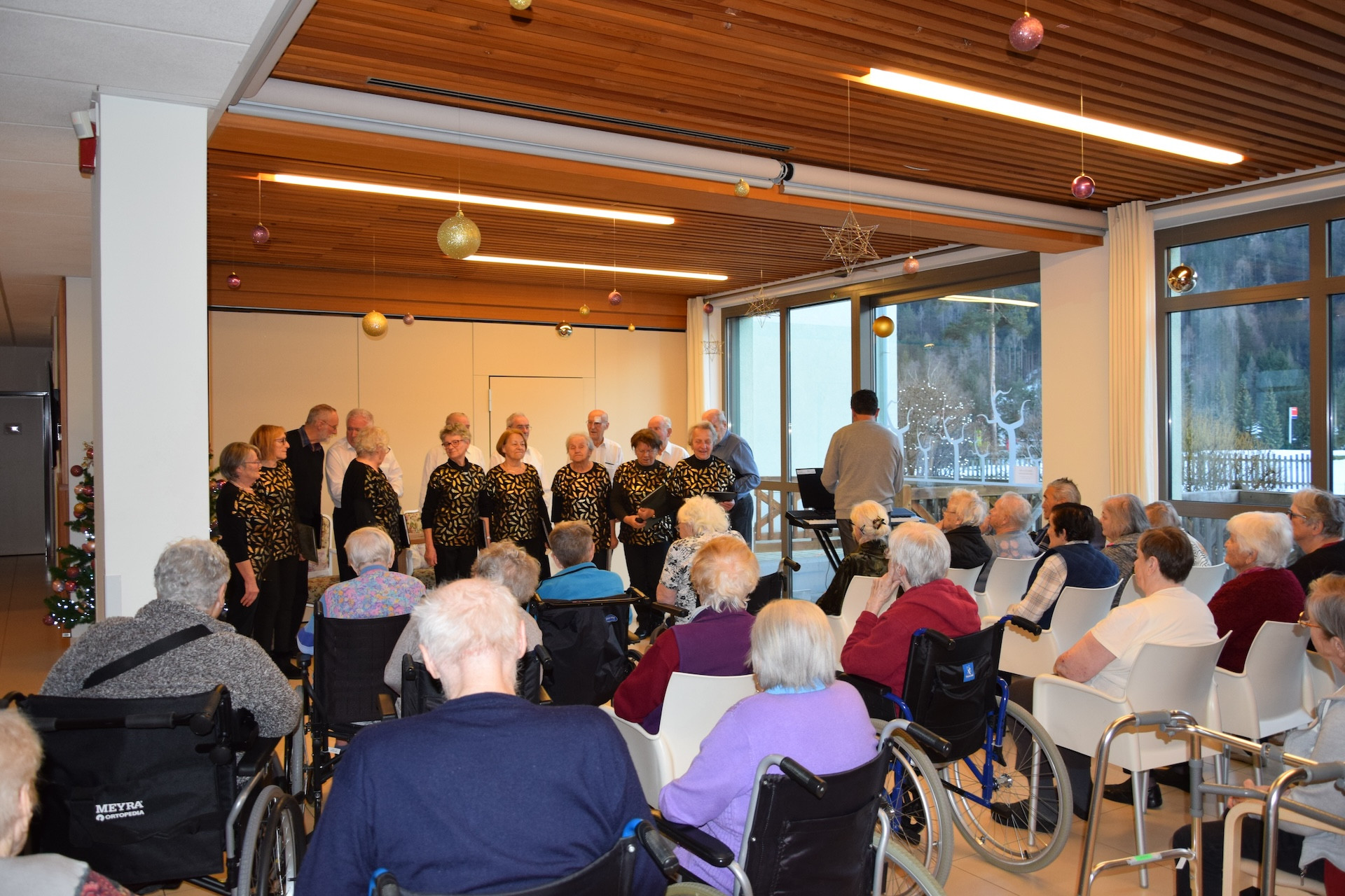 Božični koncert Odmev