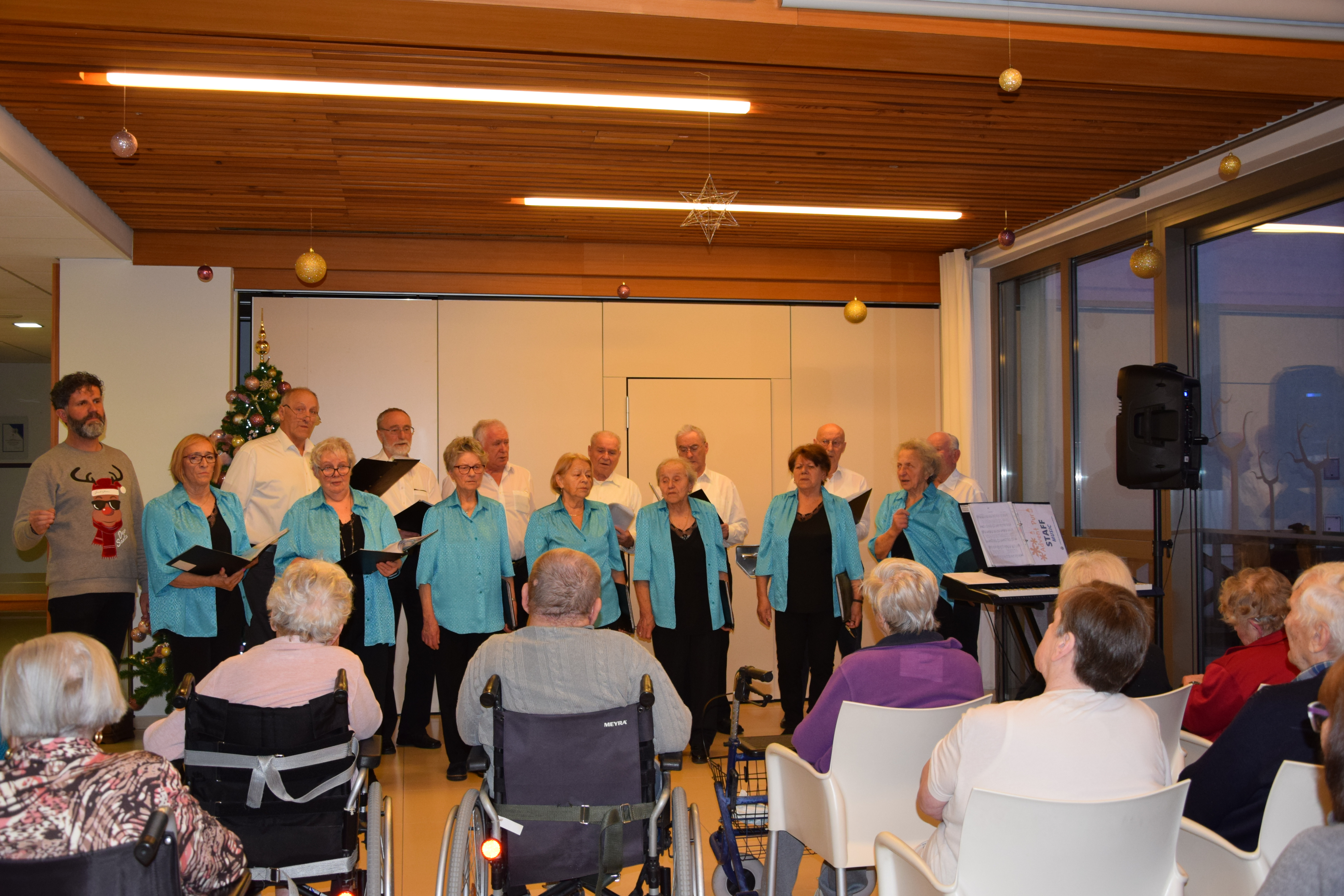 Božični koncert v avli