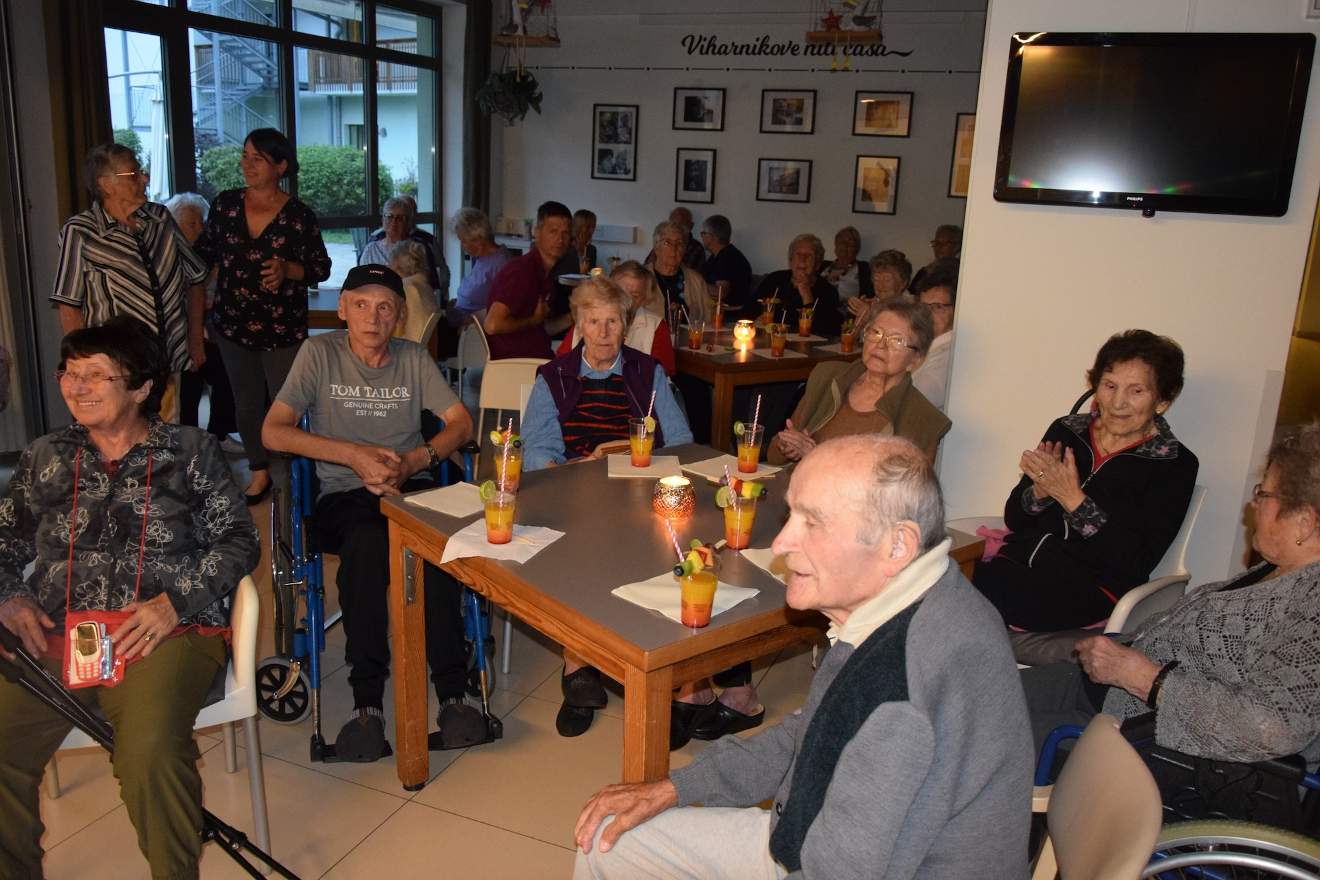 Dalmatinski večer s klapo Gallus v avli