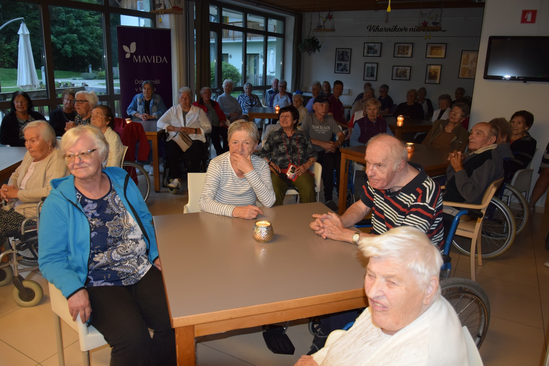 Dalmatinski večer s klapo Gallus v avli