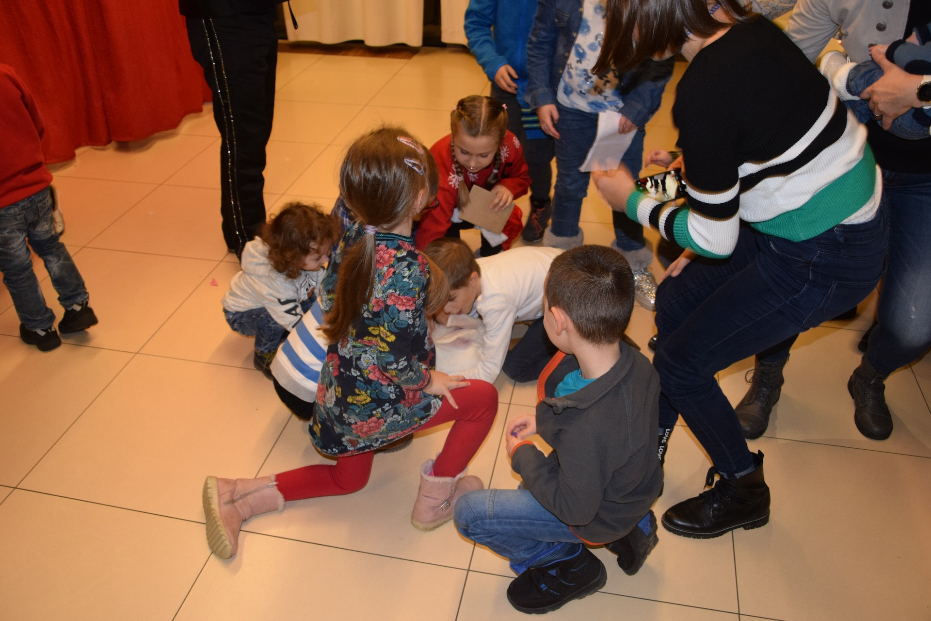 Dedek Mraz prišel je med nas