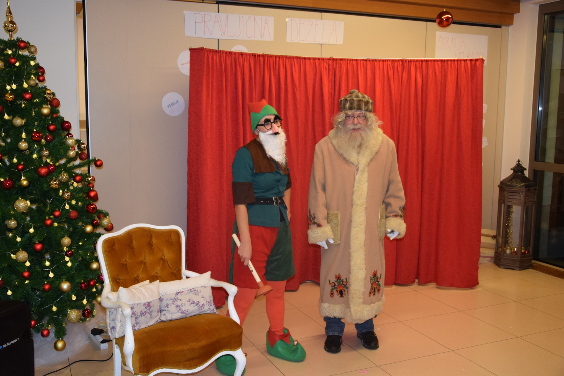 Dedek Mraz prišel je med nas