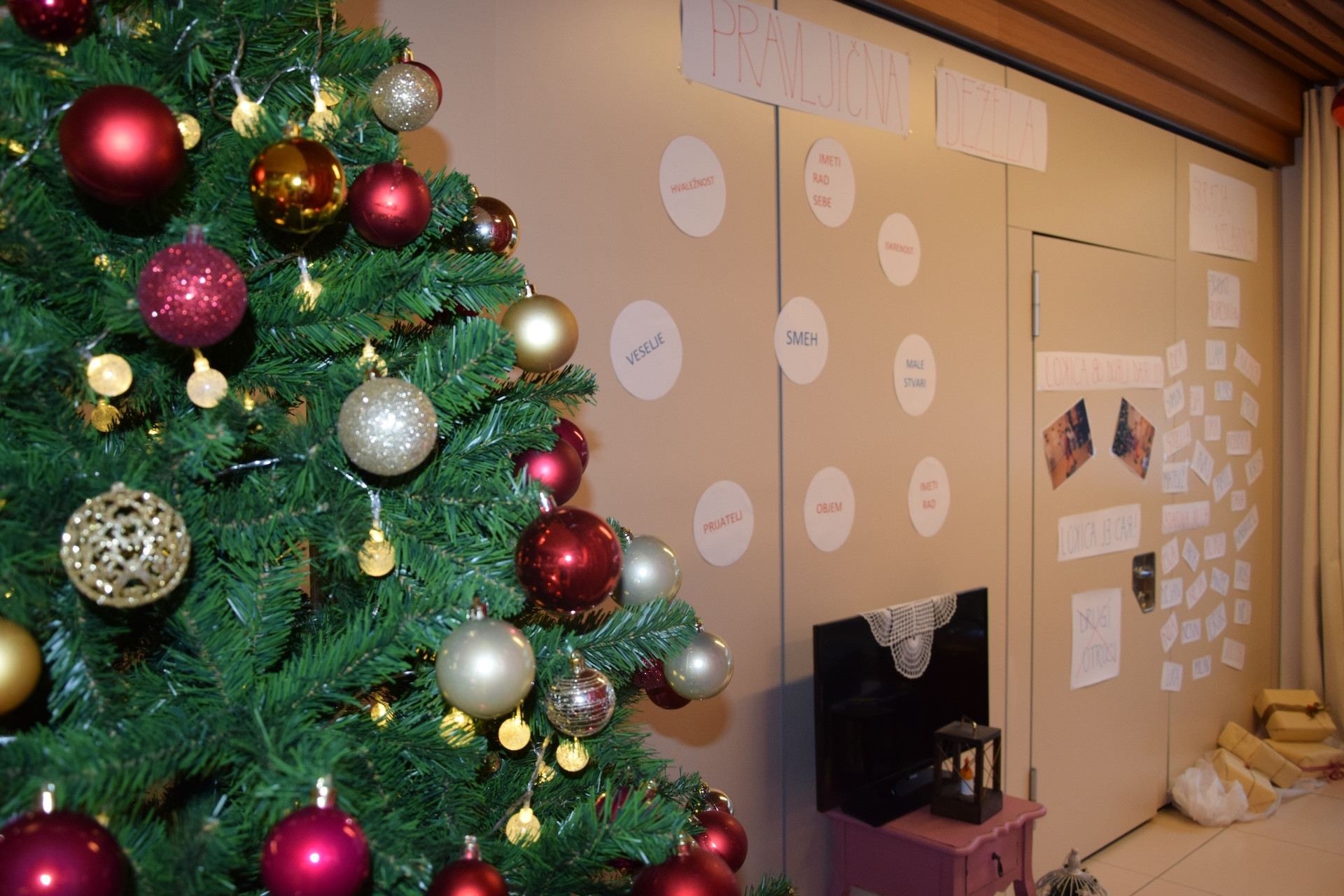 Dedek Mraz prišel je med nas